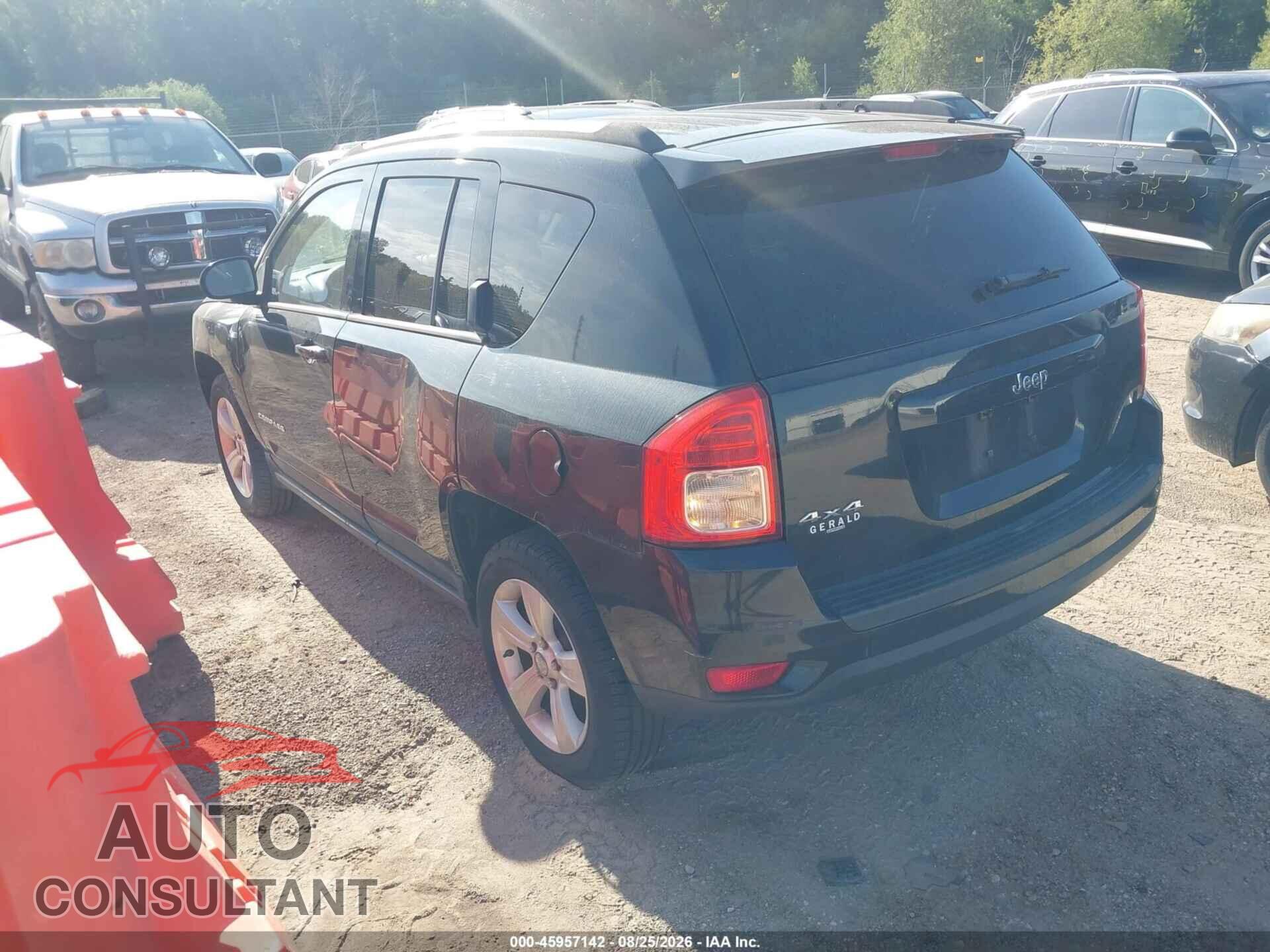 JEEP COMPASS 2011 - 1J4NF1FB2BD218174