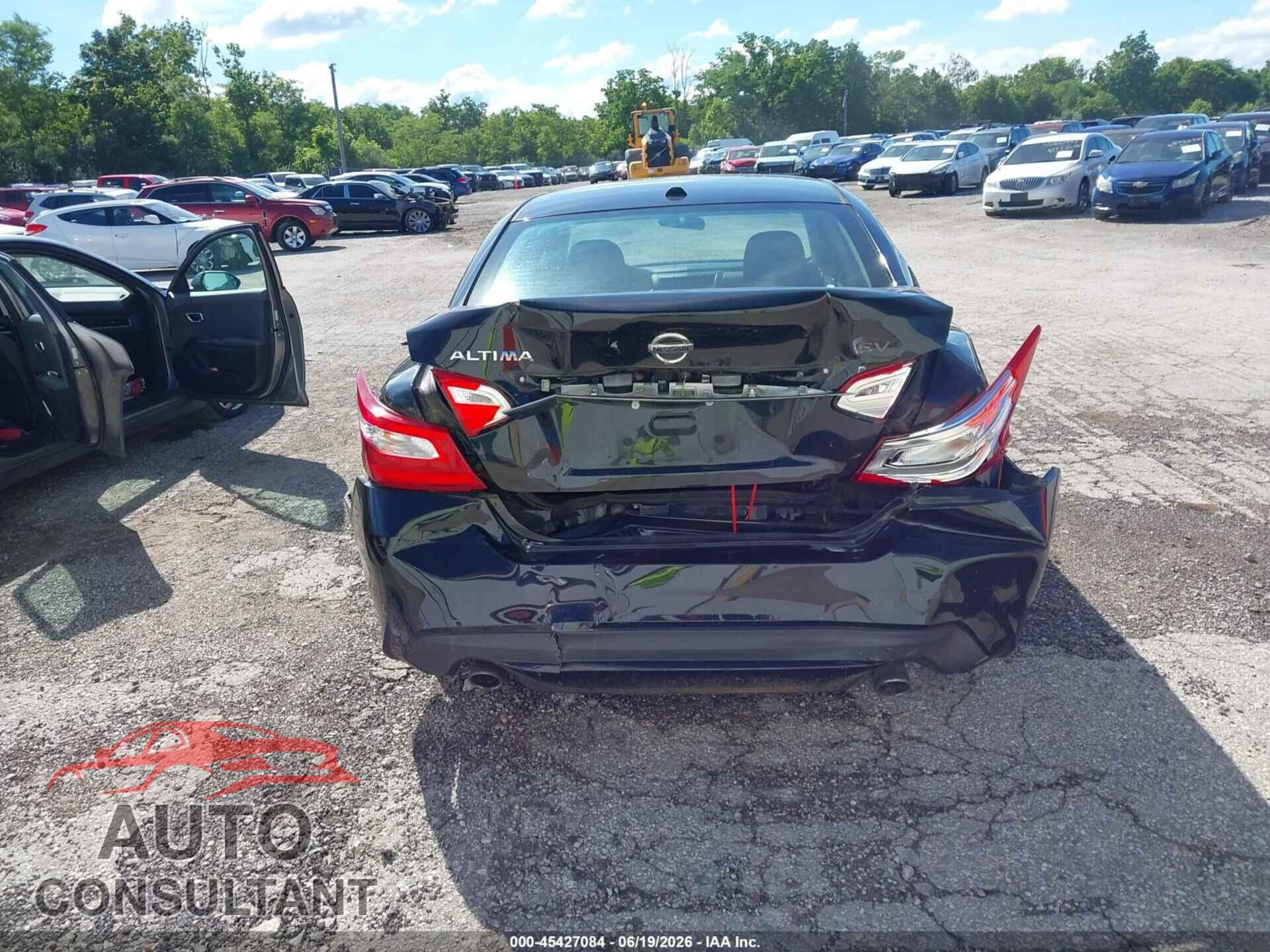 NISSAN ALTIMA 2017 - 1N4AL3AP1HC233460