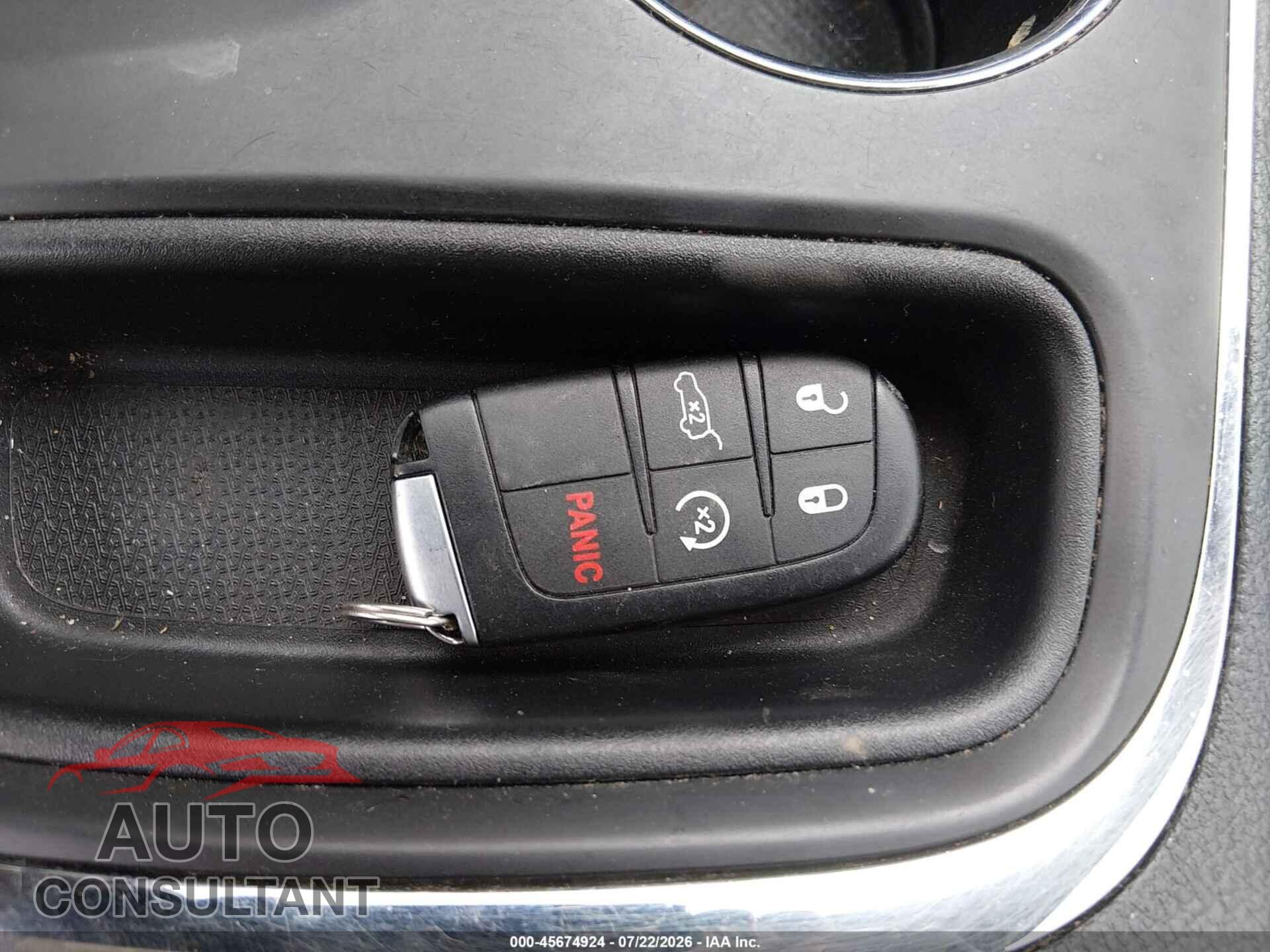 DODGE DURANGO 2015 - 1C4RDJEG0FC772030