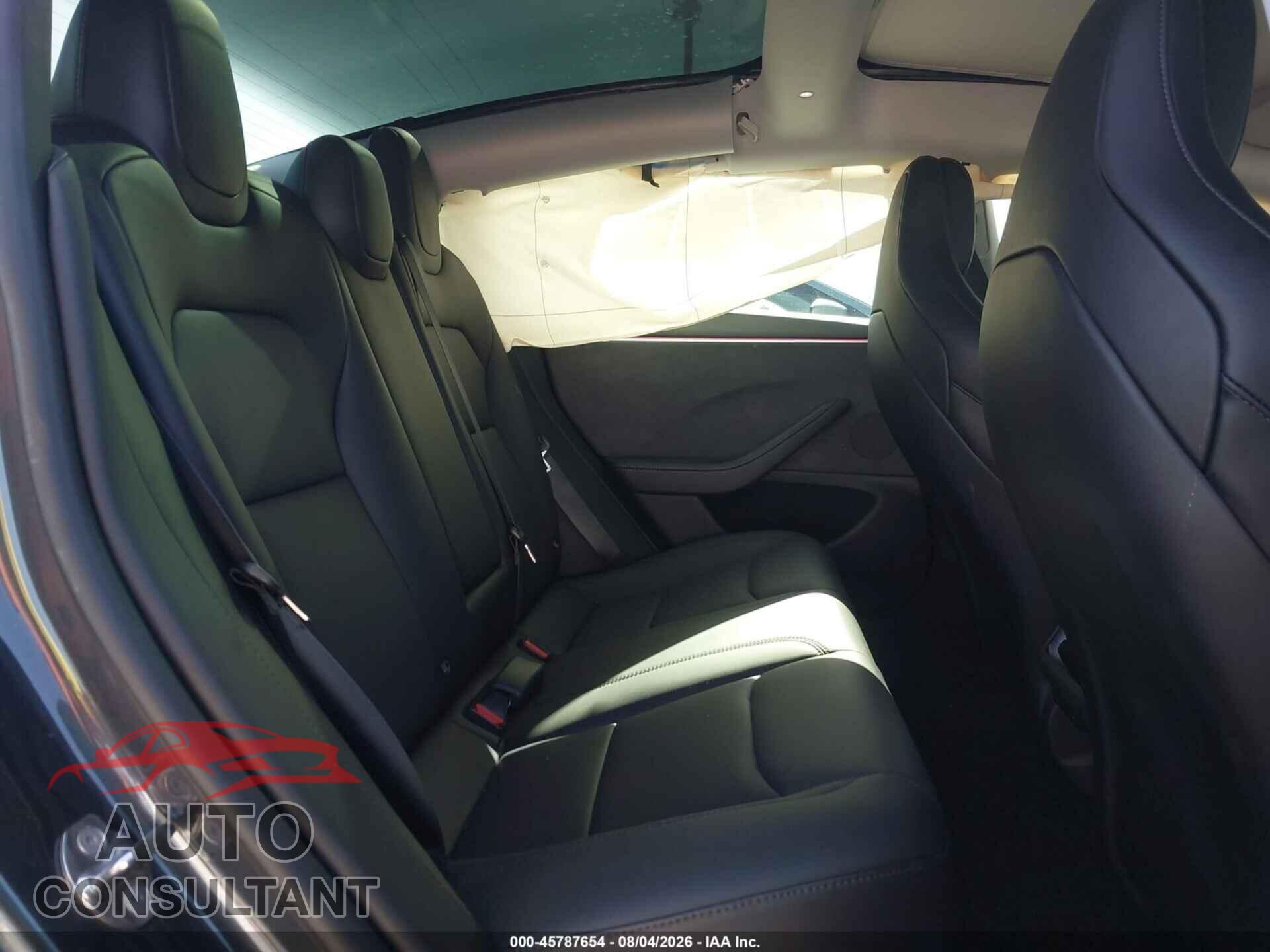 TESLA MODEL 3 2024 - 5YJ3E1ET5RF807720