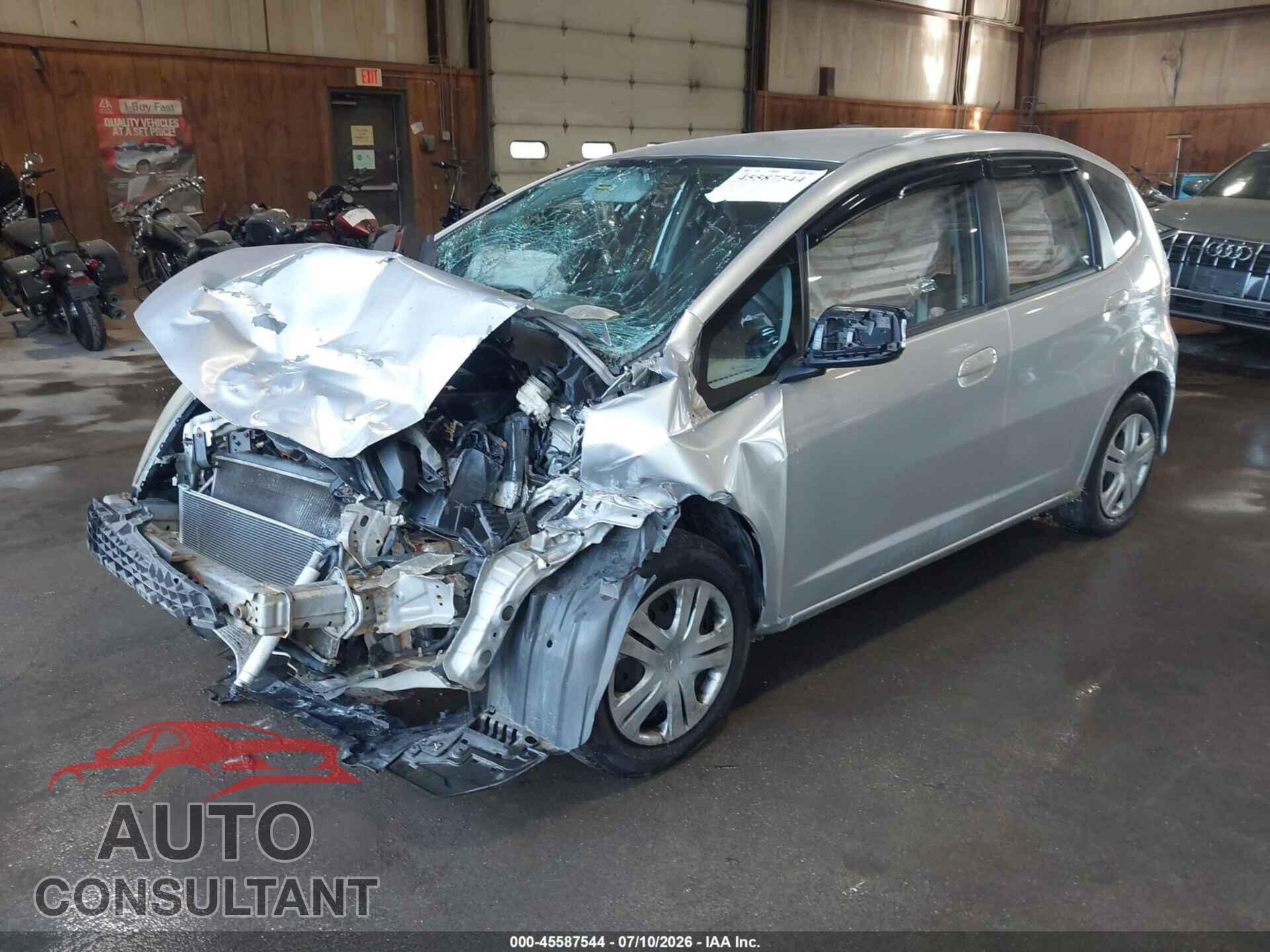 HONDA FIT 2011 - JHMGE8H38BS009757