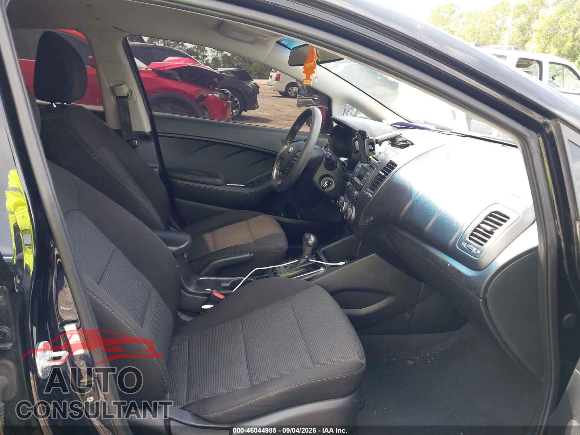 KIA FORTE 2017 - 3KPFK4A74HE145617