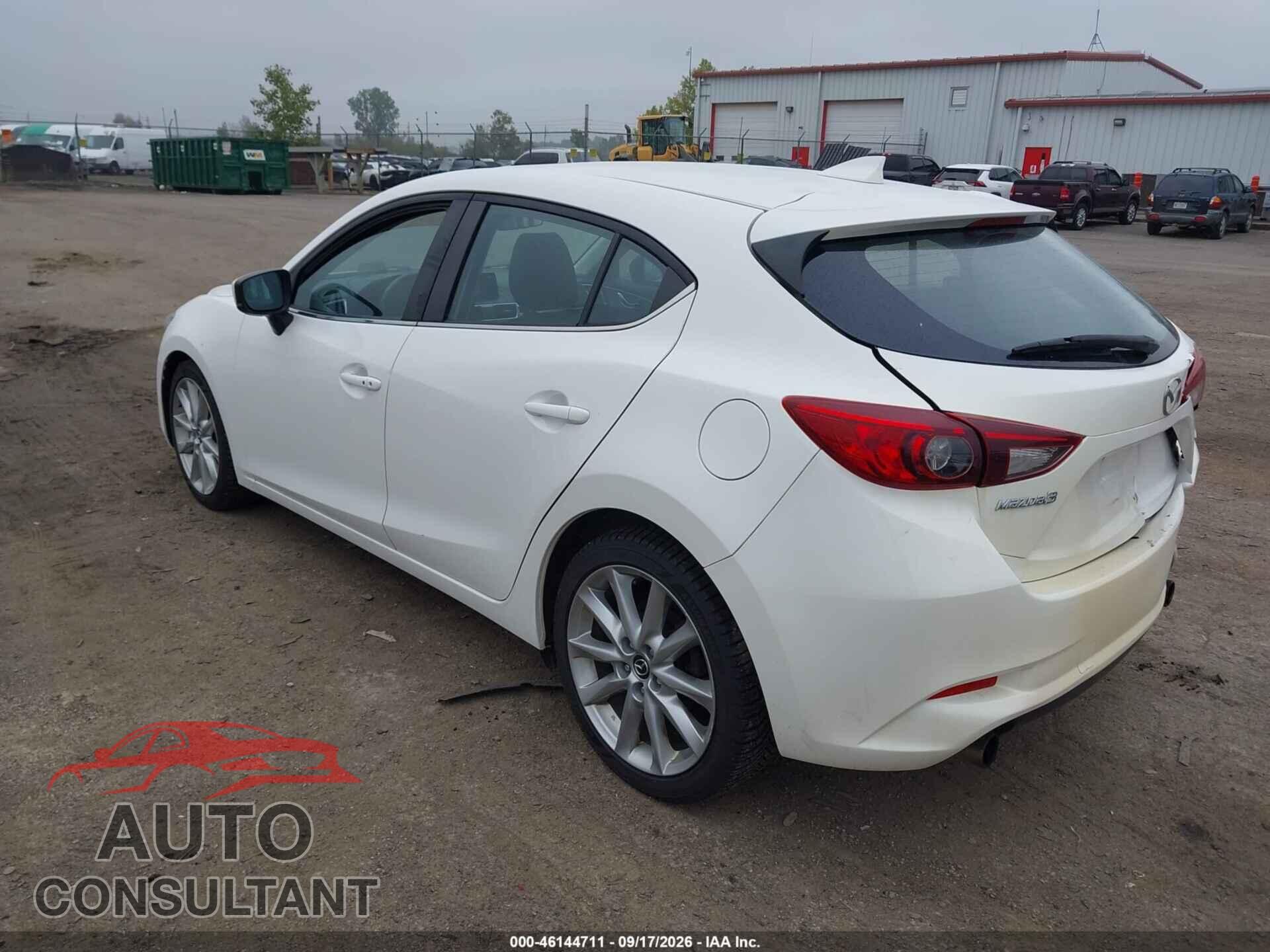 MAZDA MAZDA3 2017 - JM1BN1M3XH1121385