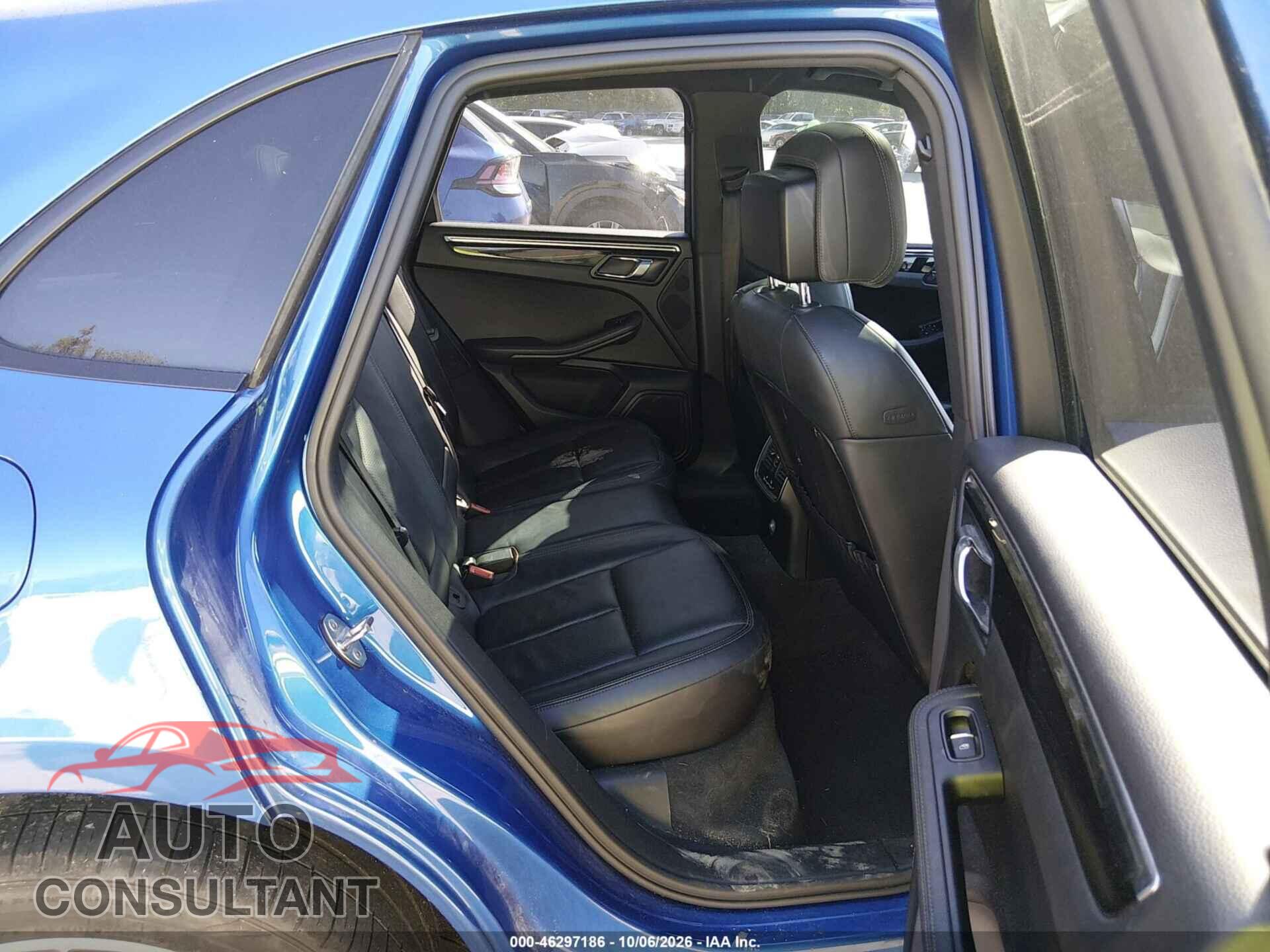 PORSCHE MACAN 2015 - WP1AB2A55FLB41639
