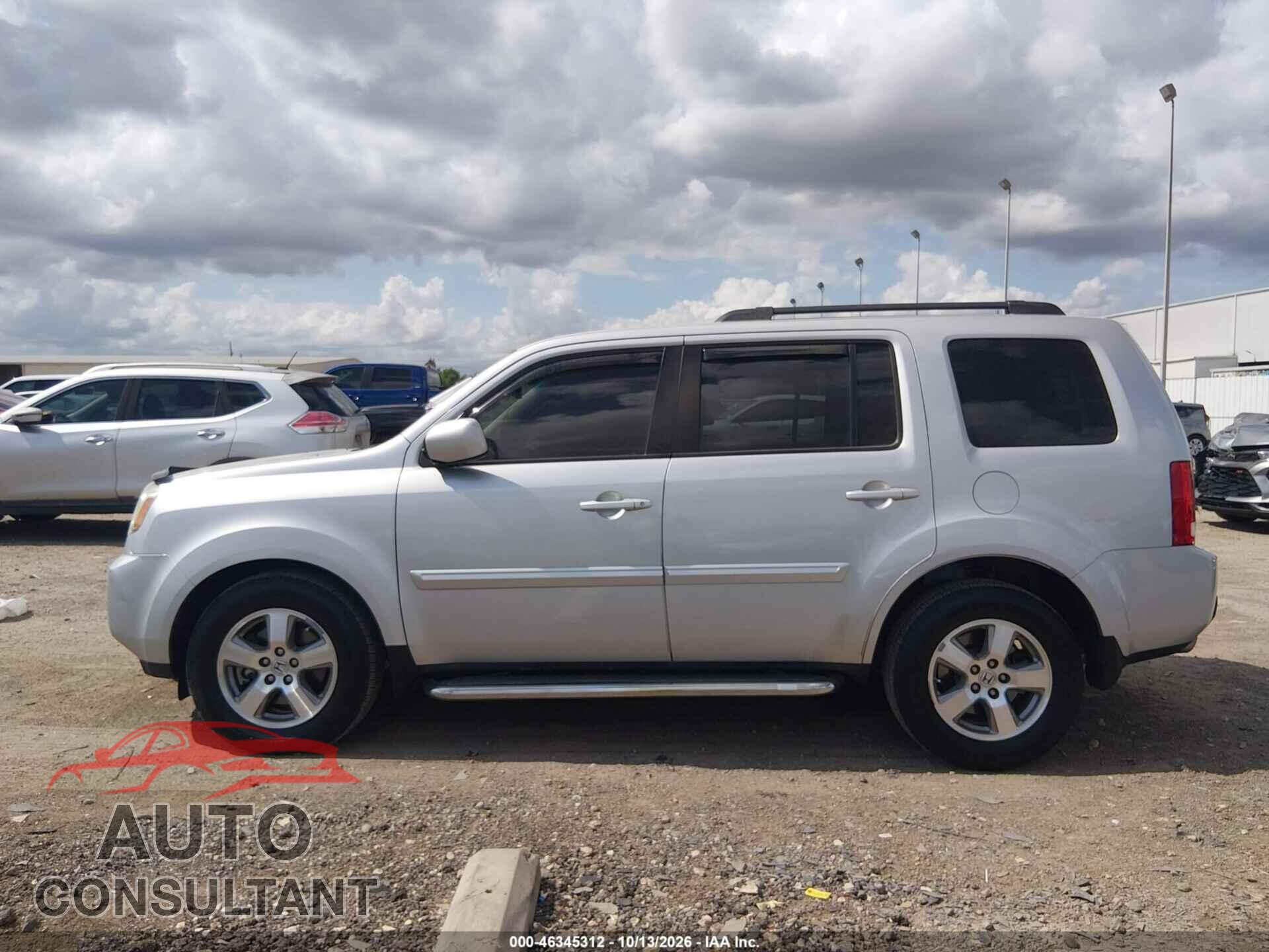 HONDA PILOT 2011 - 5FNYF3H58BB003932
