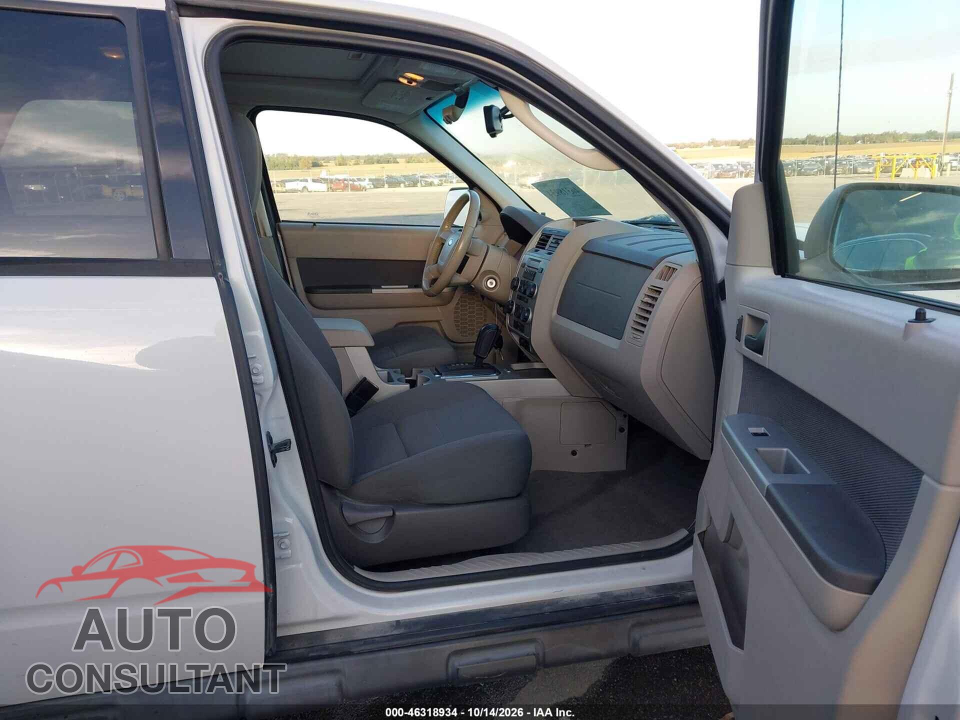 FORD ESCAPE 2009 - 1FMCU93739KC68228