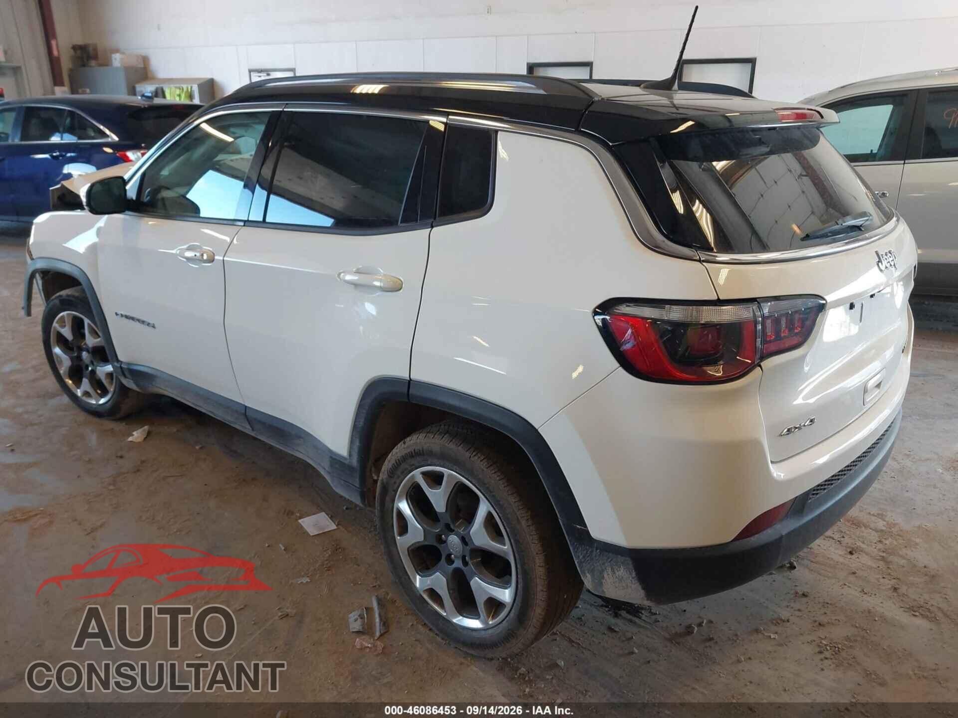 JEEP COMPASS 2018 - 3C4NJDCB3JT372539