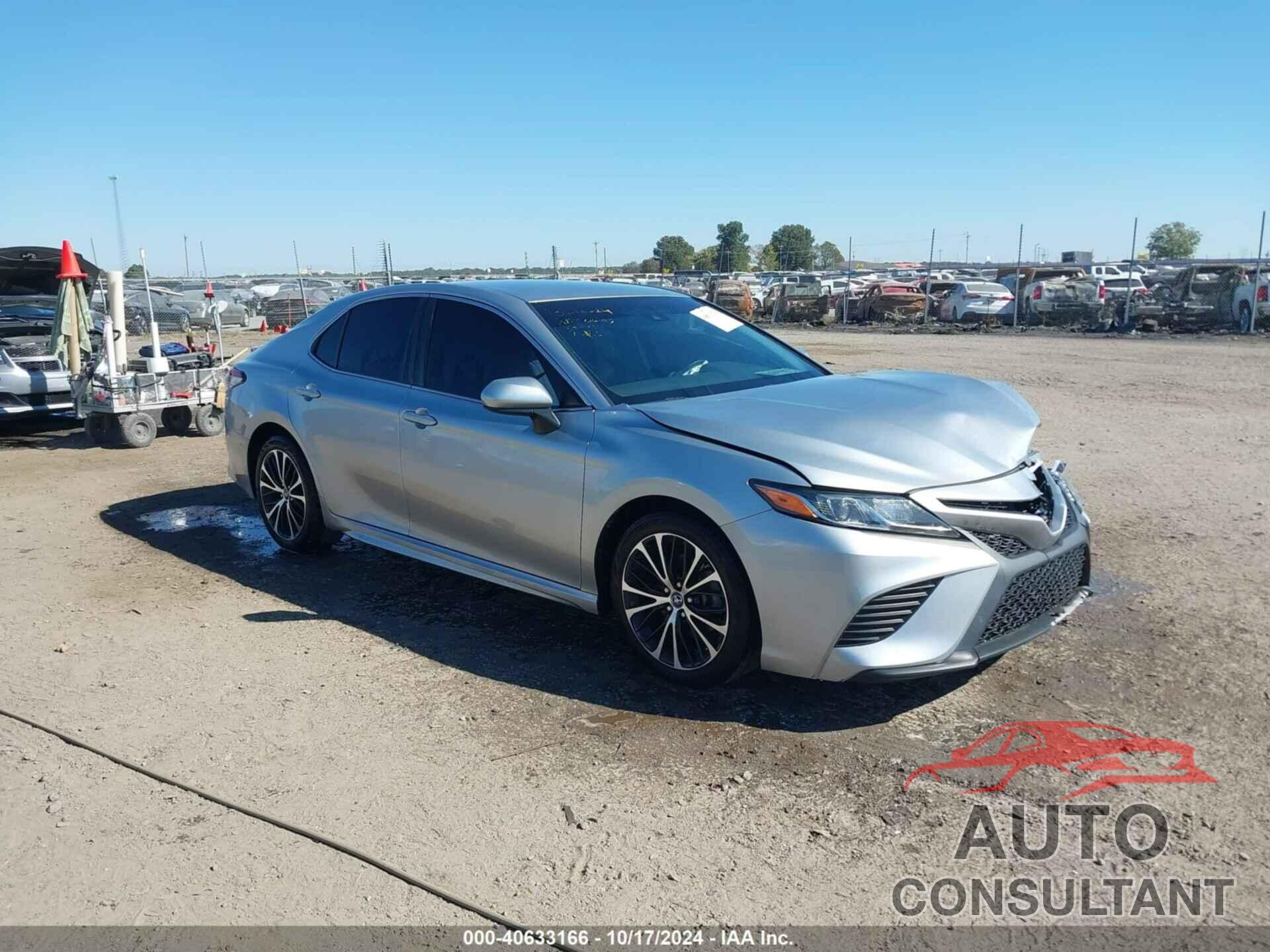 TOYOTA CAMRY 2018 - 4T1B11HK8JU111466