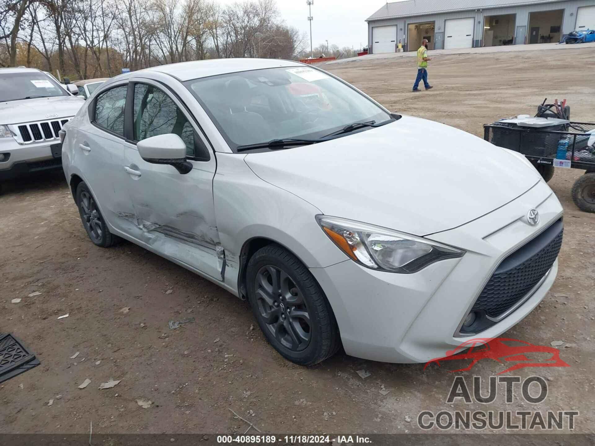 TOYOTA YARIS 2019 - 3MYDLBYV0KY517216