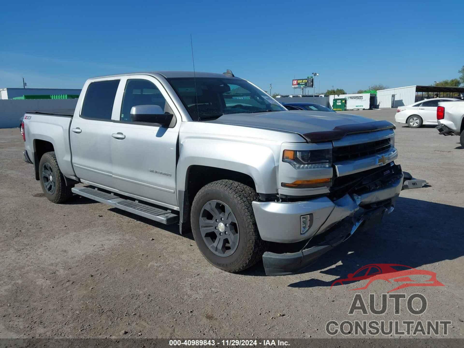 CHEVROLET SILVERADO 1500 2018 - 3GCUKREC2JG394519