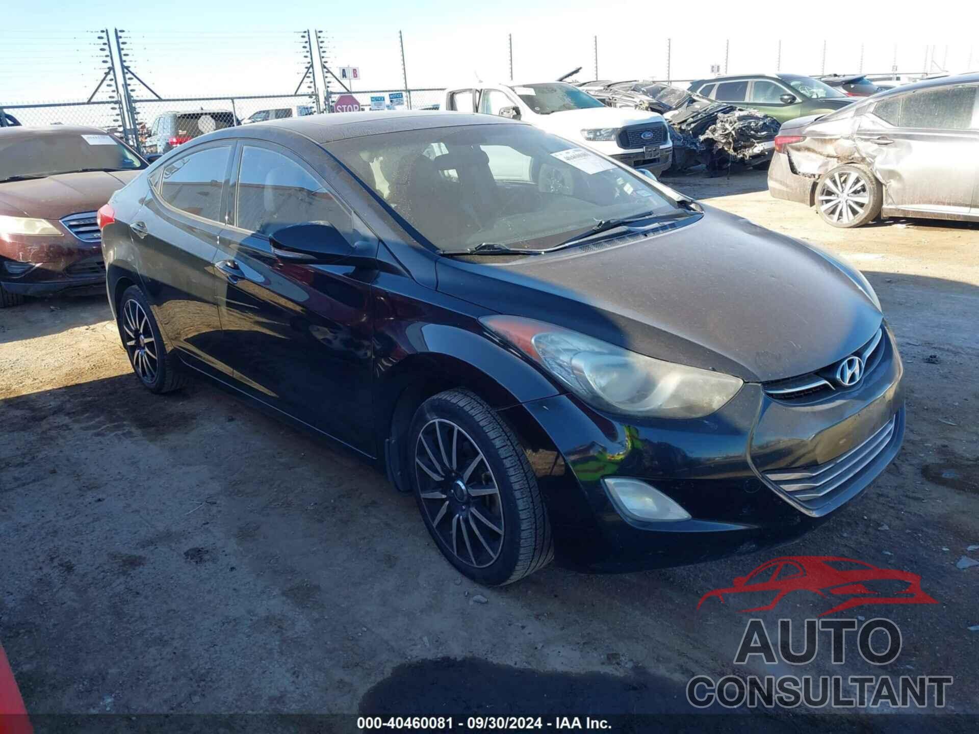 HYUNDAI ELANTRA 2013 - KMHDH4AE8DU812409