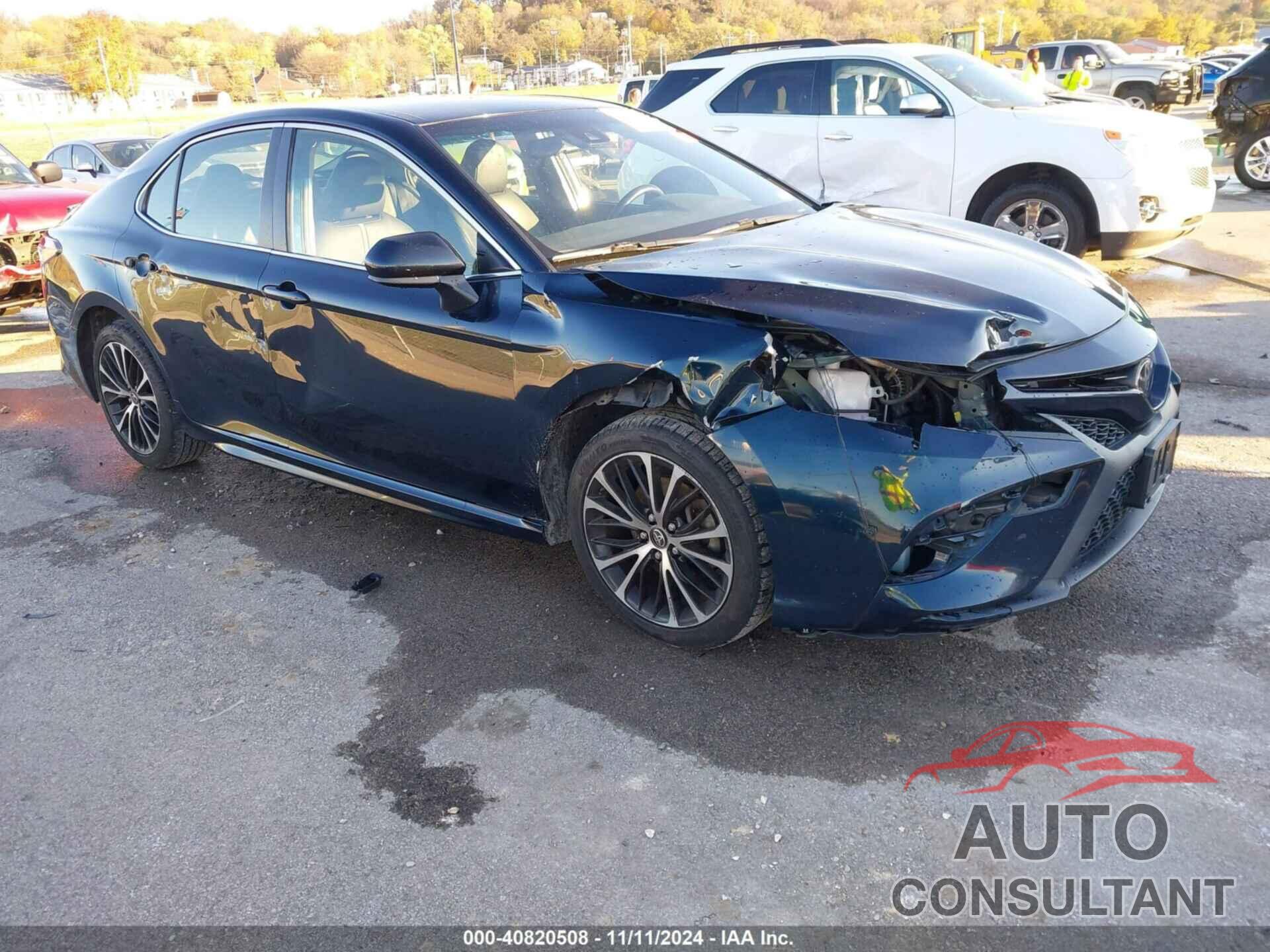 TOYOTA CAMRY 2018 - JTNB11HKXJ3017997