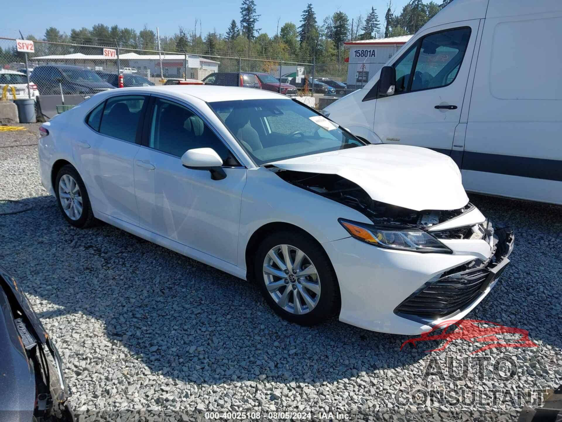 TOYOTA CAMRY 2020 - 4T1C11AK2LU950532
