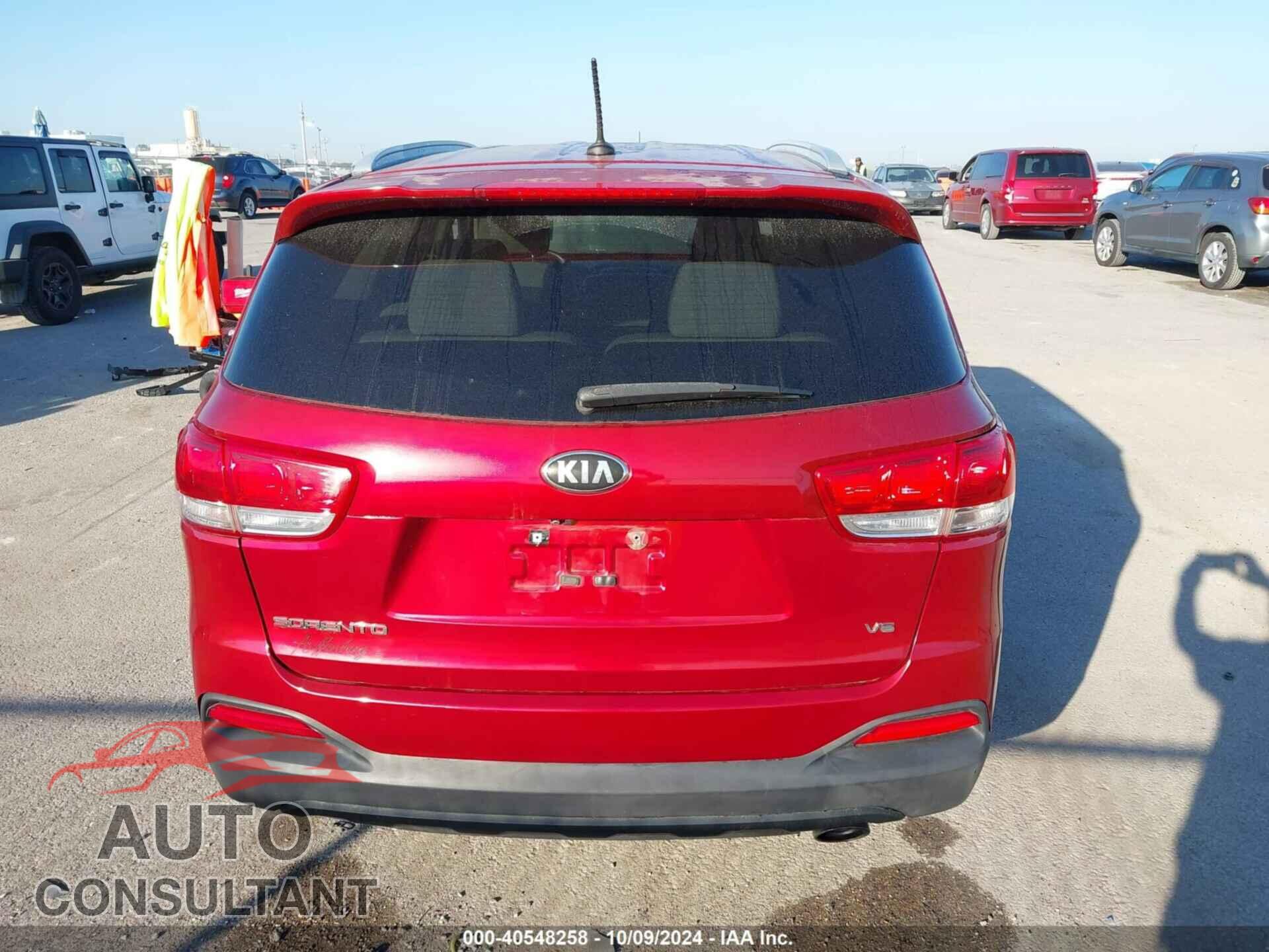 KIA SORENTO 2016 - 5XYPGDA55GG093677
