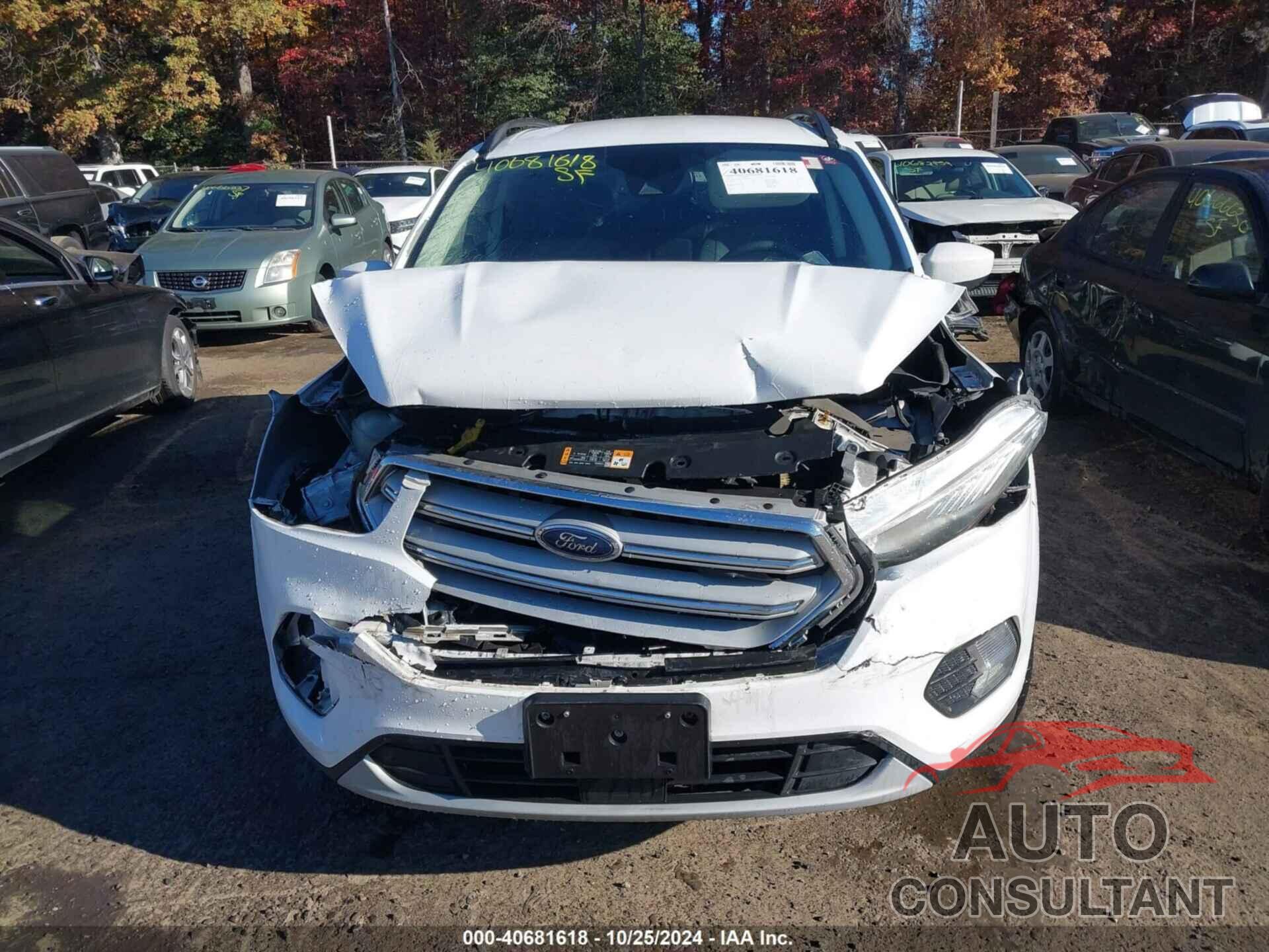 FORD ESCAPE 2018 - 1FMCU0GD3JUB16910