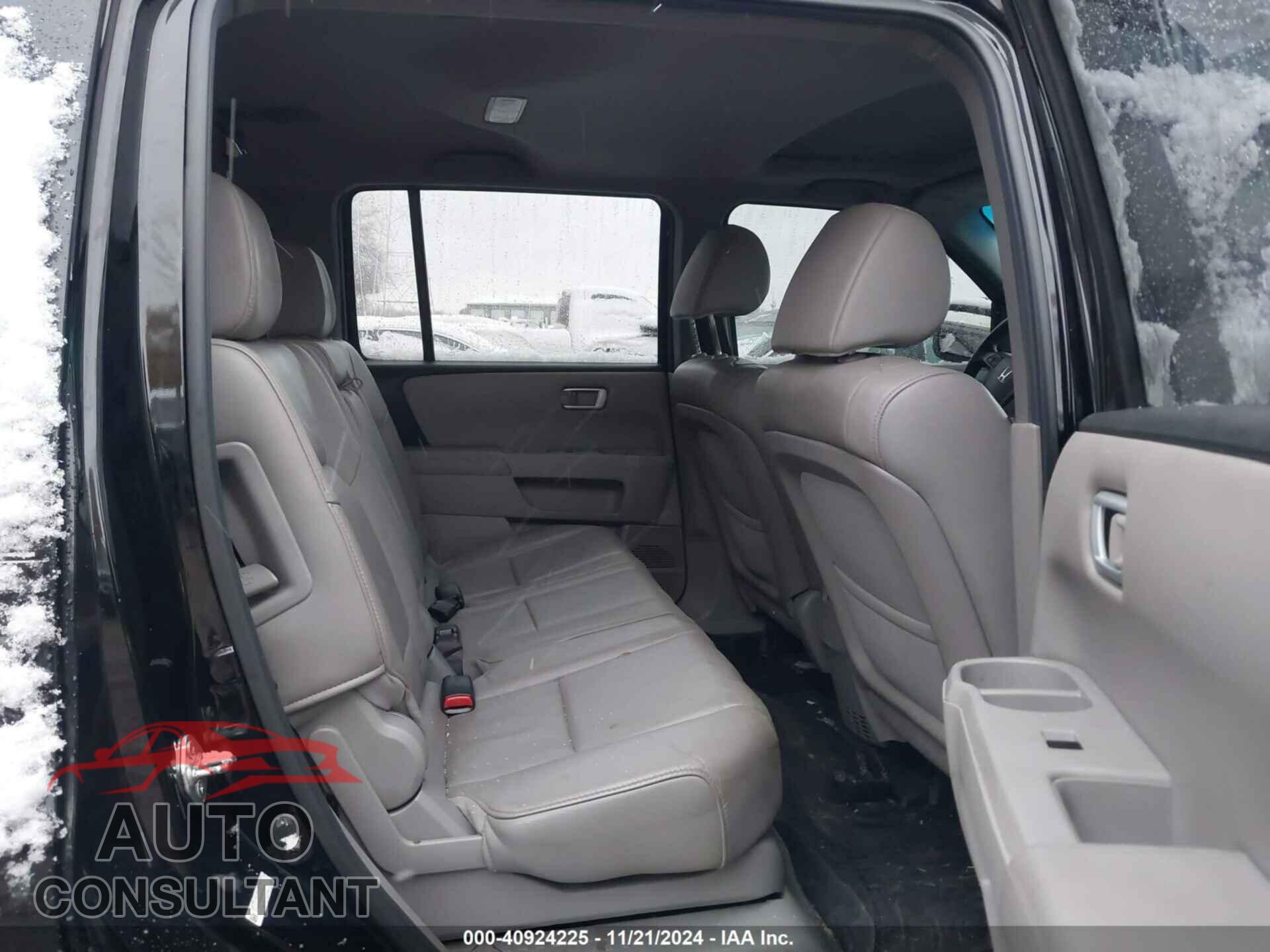 HONDA PILOT 2013 - 5FNYF4H56DB048036