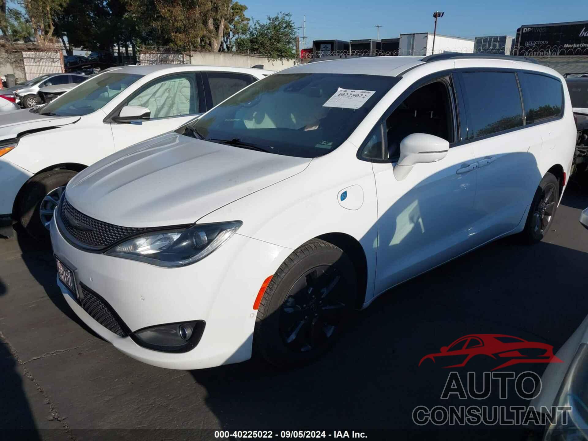 CHRYSLER PACIFICA HYBRID 2020 - 2C4RC1N7XLR134454