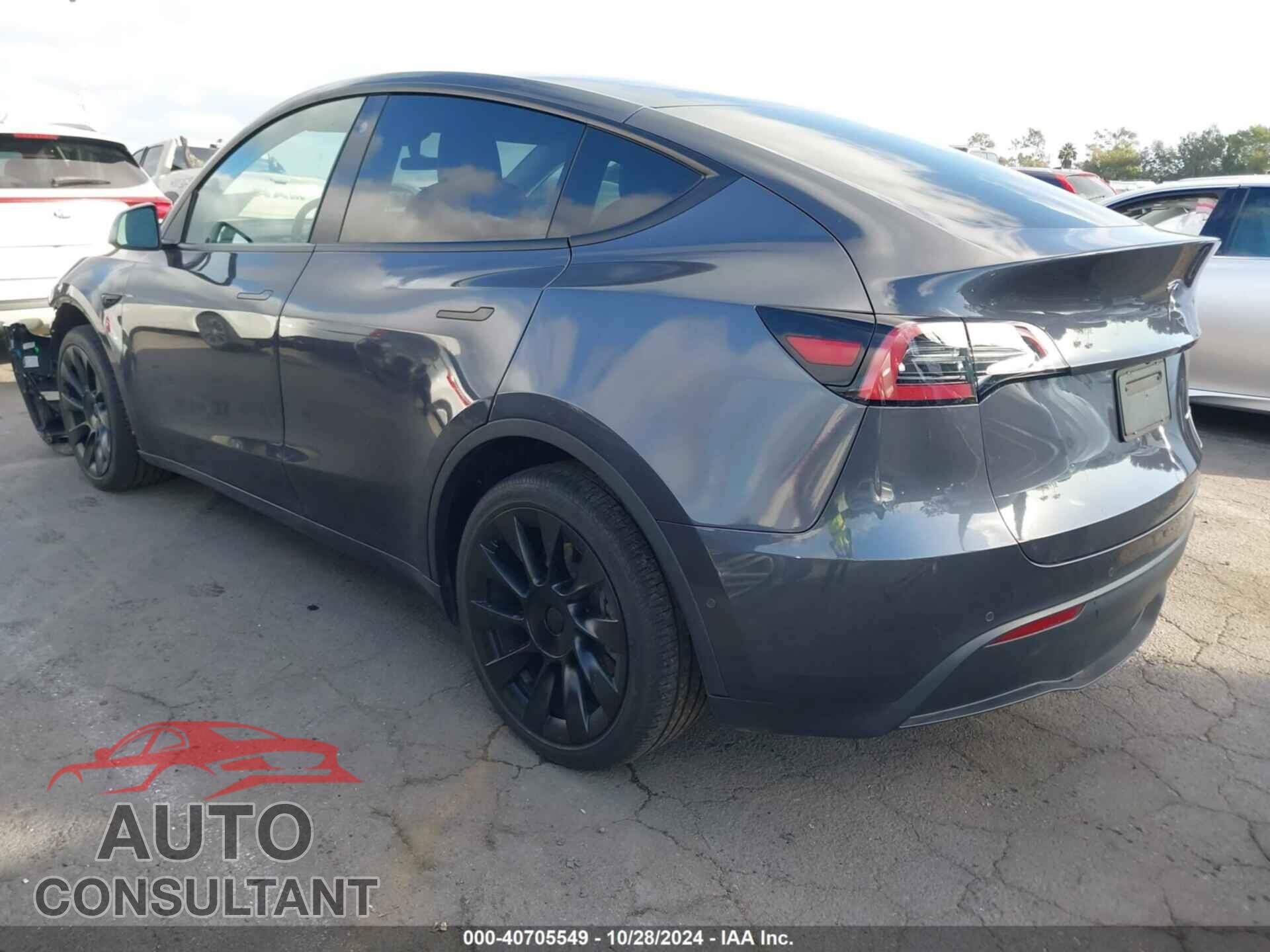 TESLA MODEL Y 2021 - 5YJYGDEEXMF283136