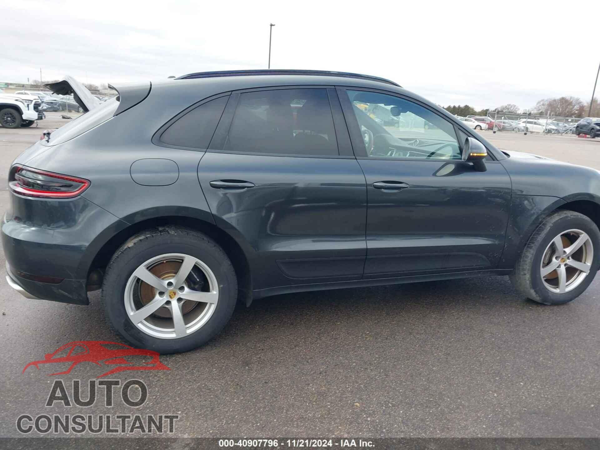 PORSCHE MACAN 2017 - WP1AA2A50HLB81455