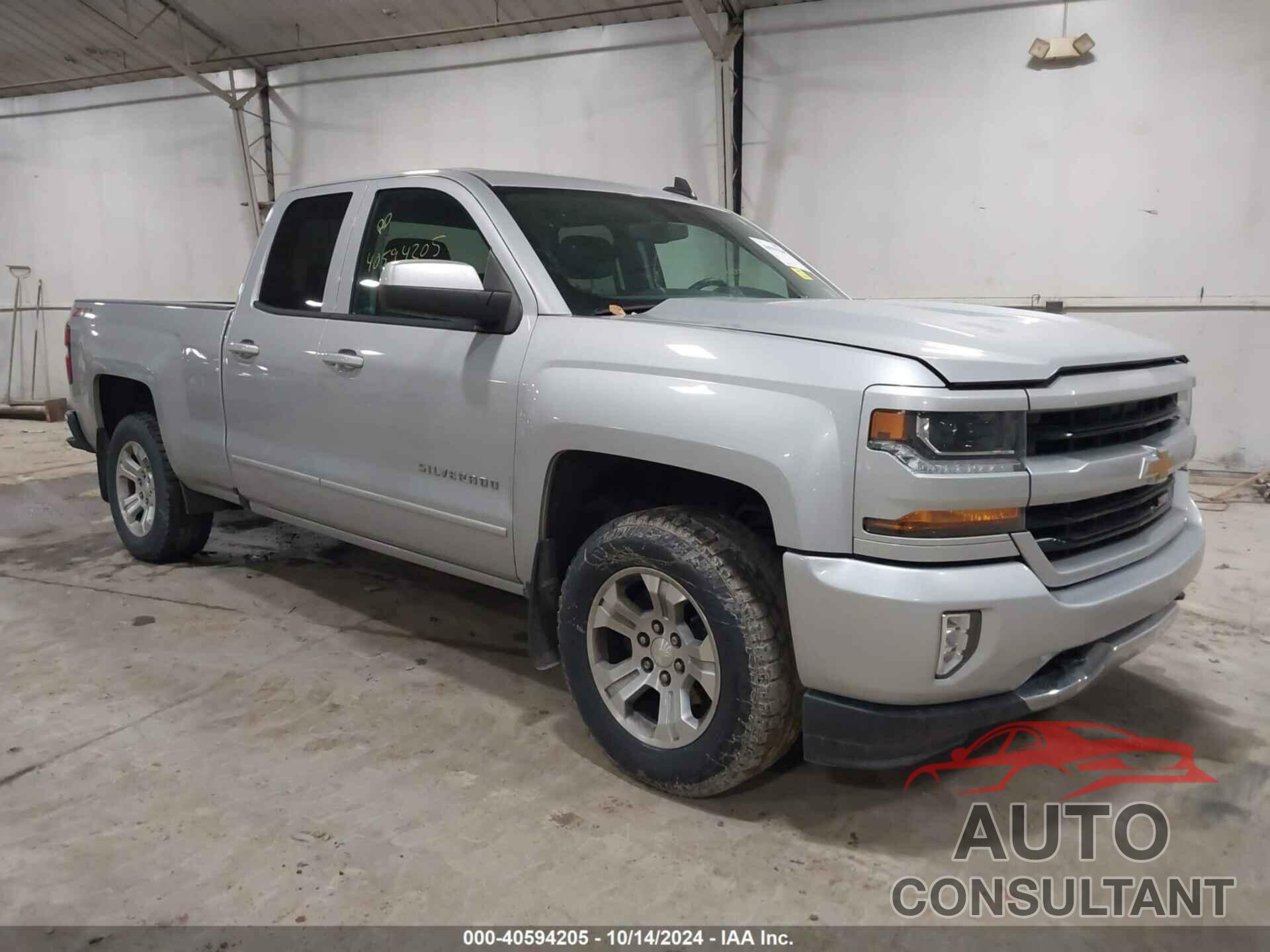 CHEVROLET SILVERADO 1500 2018 - 1GCVKREC9JZ172368
