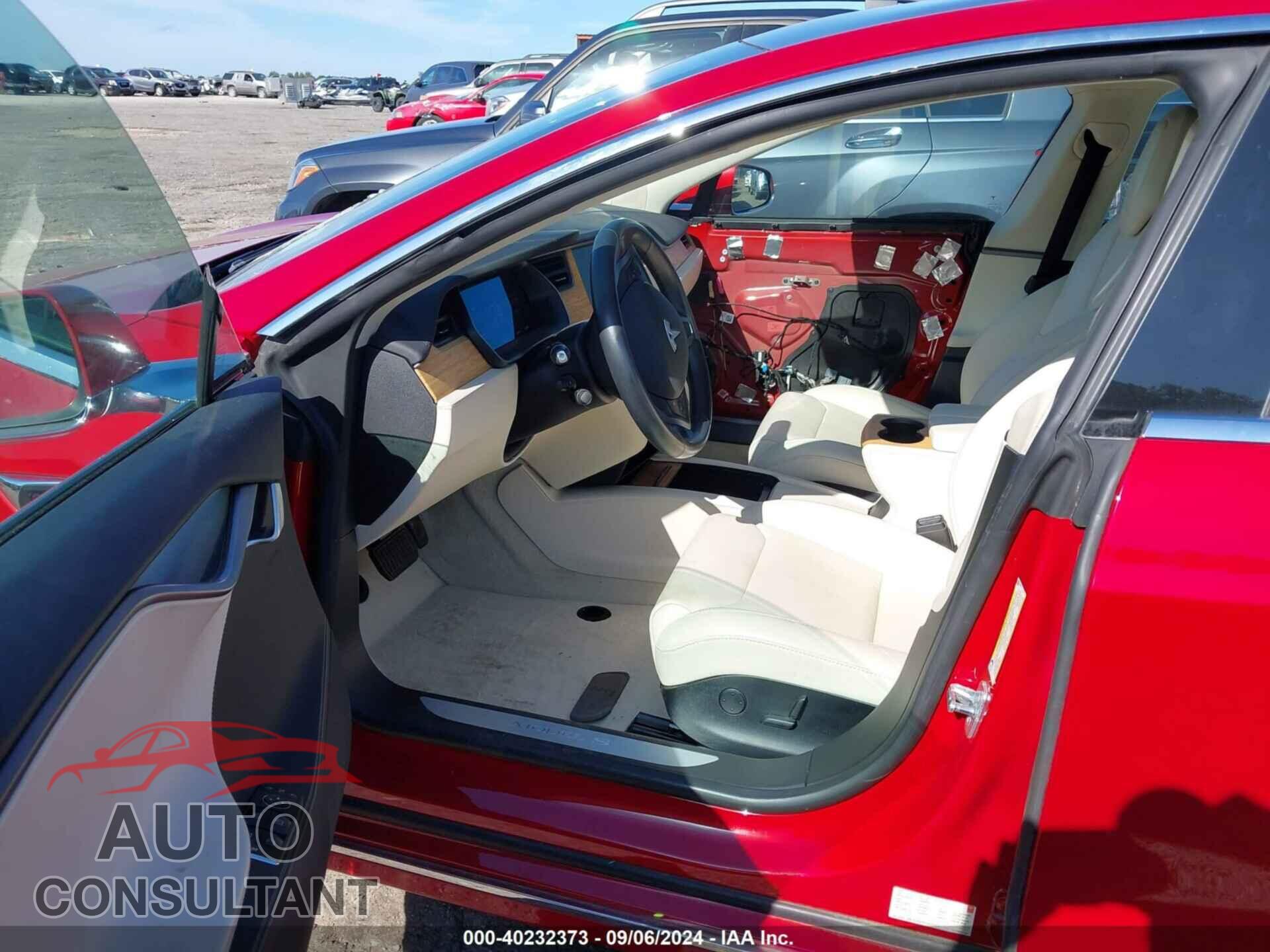 TESLA MODEL S 2018 - 5YJSA1E22JF297815