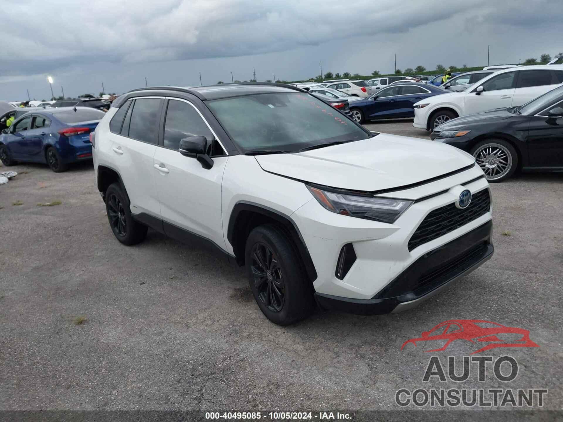 TOYOTA RAV4 2022 - 2T3E6RFV5NW030481