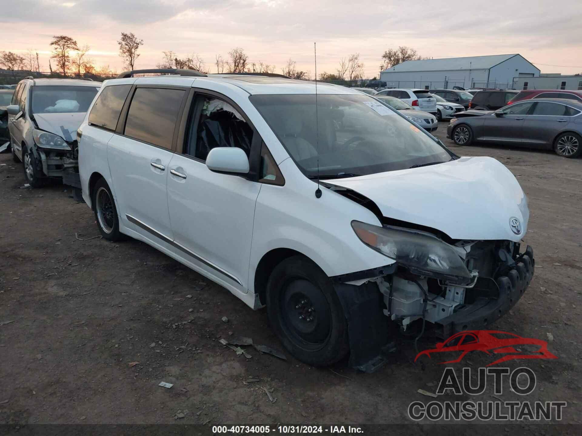 TOYOTA SIENNA 2013 - 5TDXK3DC9DS370722