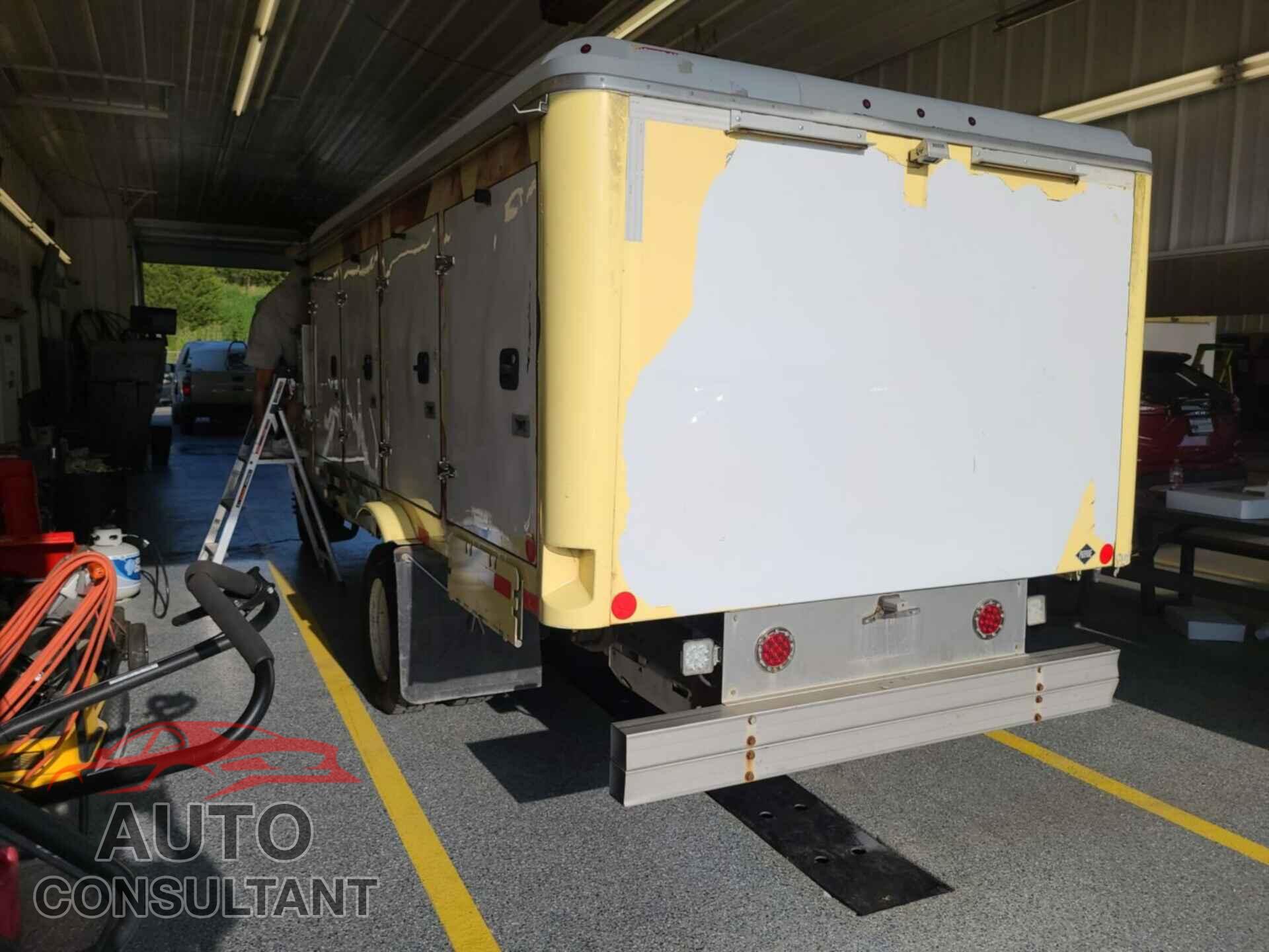 FORD E-450 CUTAWAY 2017 - 1FDXE4FS2HDC68645
