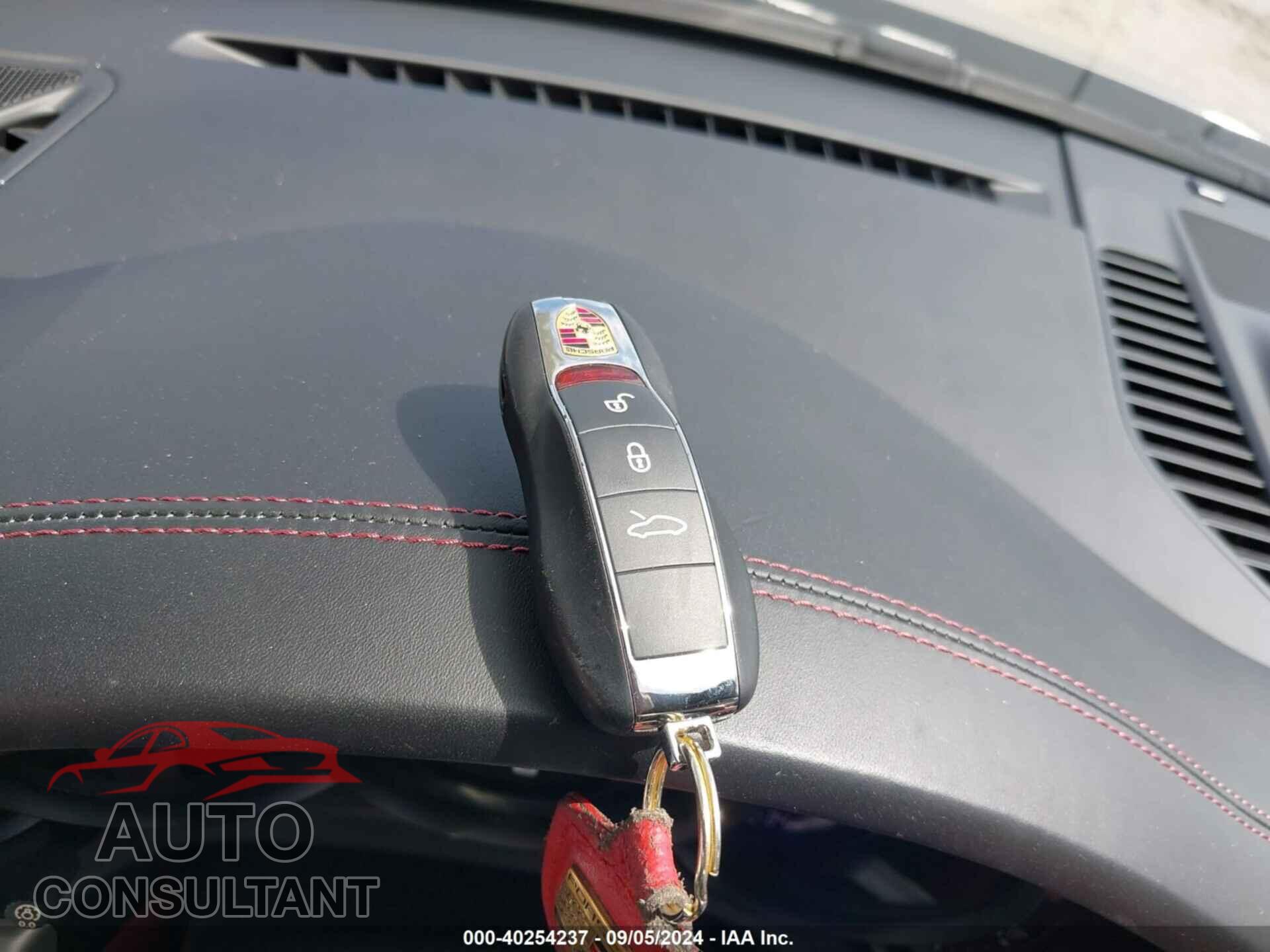 PORSCHE 911 2017 - WP0CA2A92HS141932