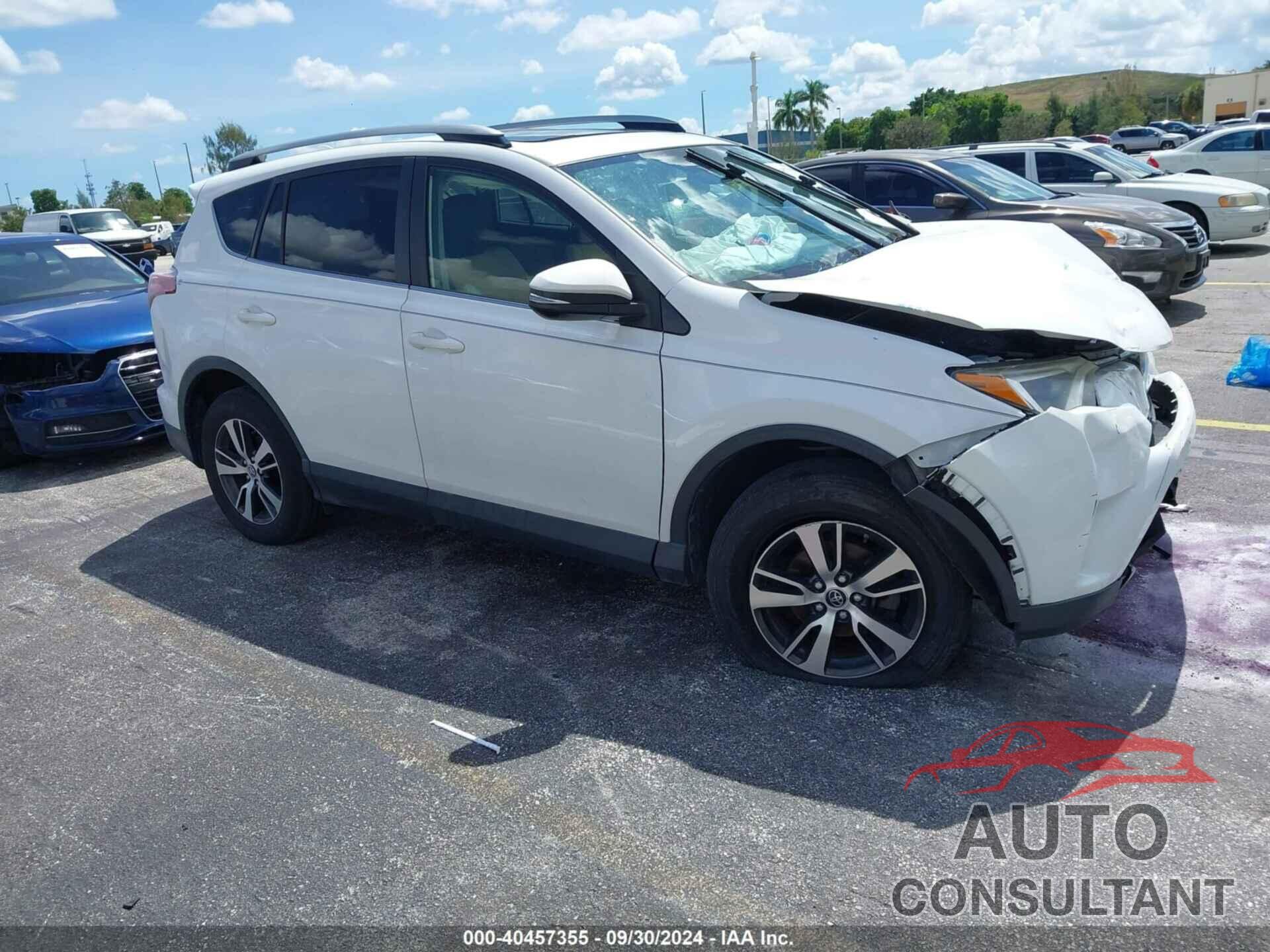 TOYOTA RAV4 2017 - JTMWFREV9HD104668