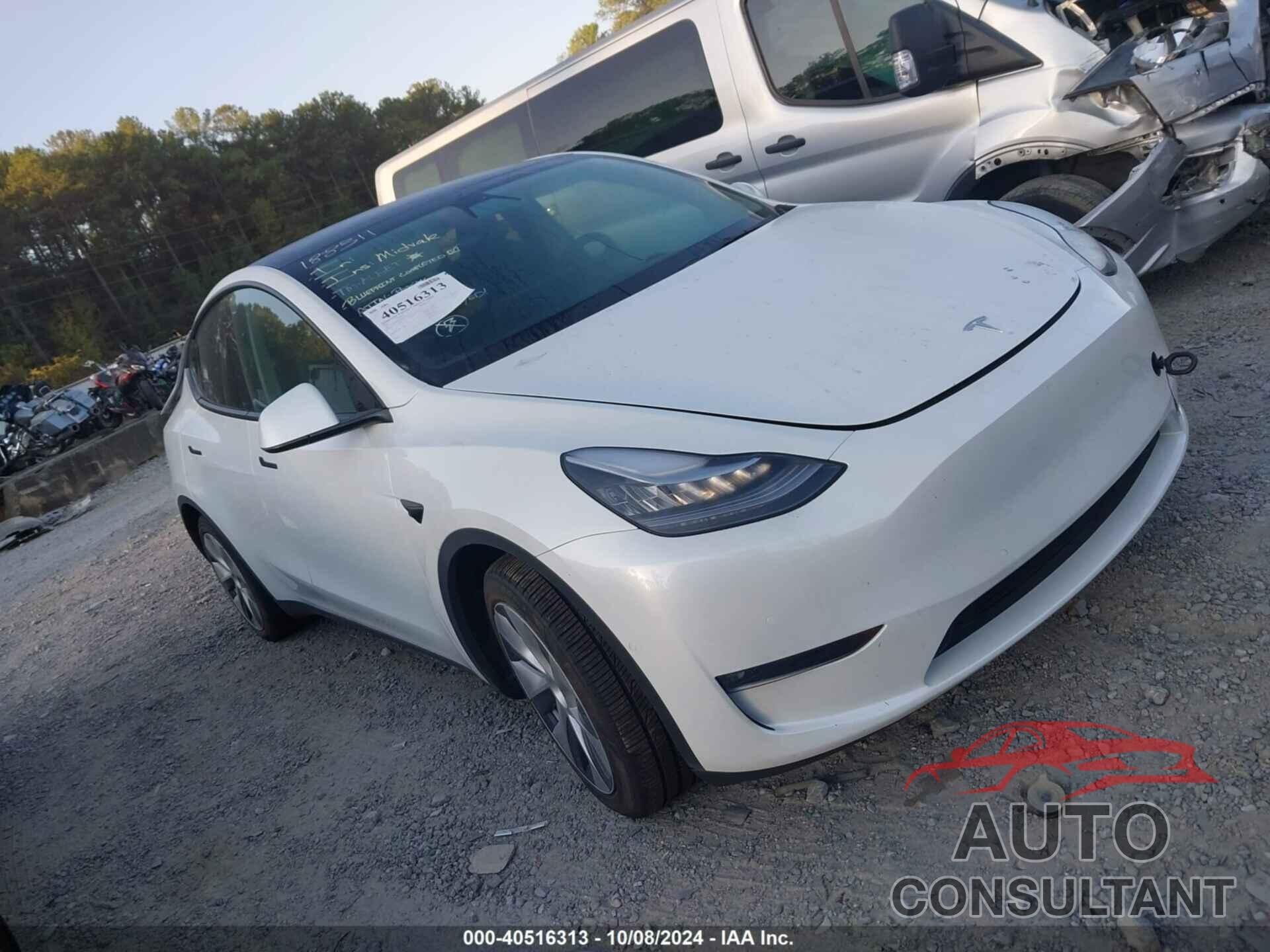 TESLA MODEL Y 2021 - 5YJYGAEE0MF188311