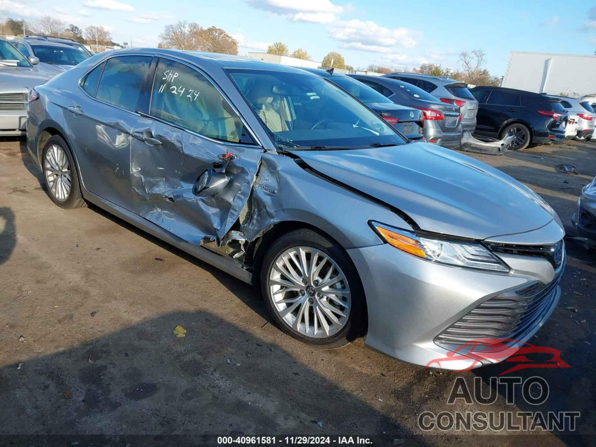 TOYOTA CAMRY HYBRID 2019 - 4T1B21HK8KU014251