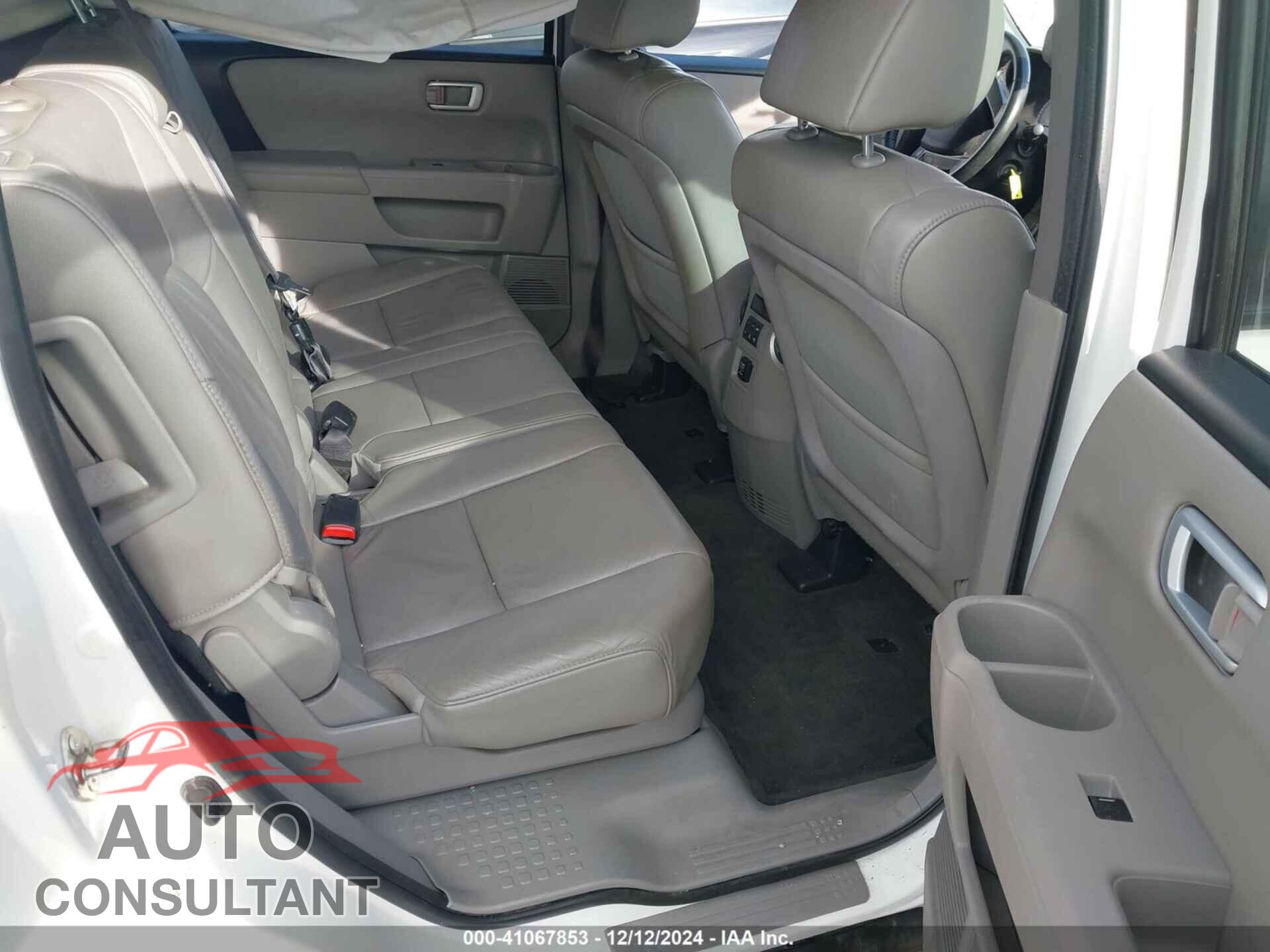 HONDA PILOT 2015 - 5FNYF4H56FB042238
