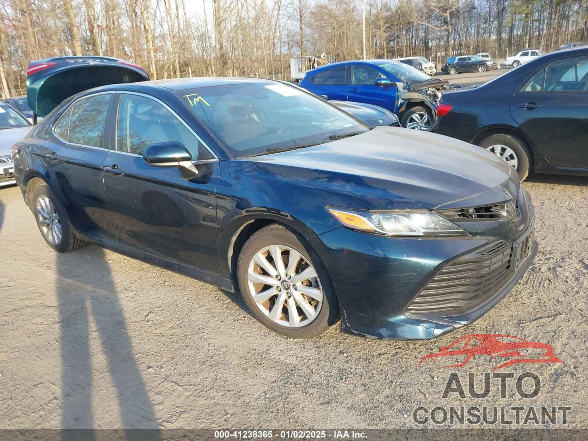 TOYOTA CAMRY 2018 - 4T1B11HK3JU574955