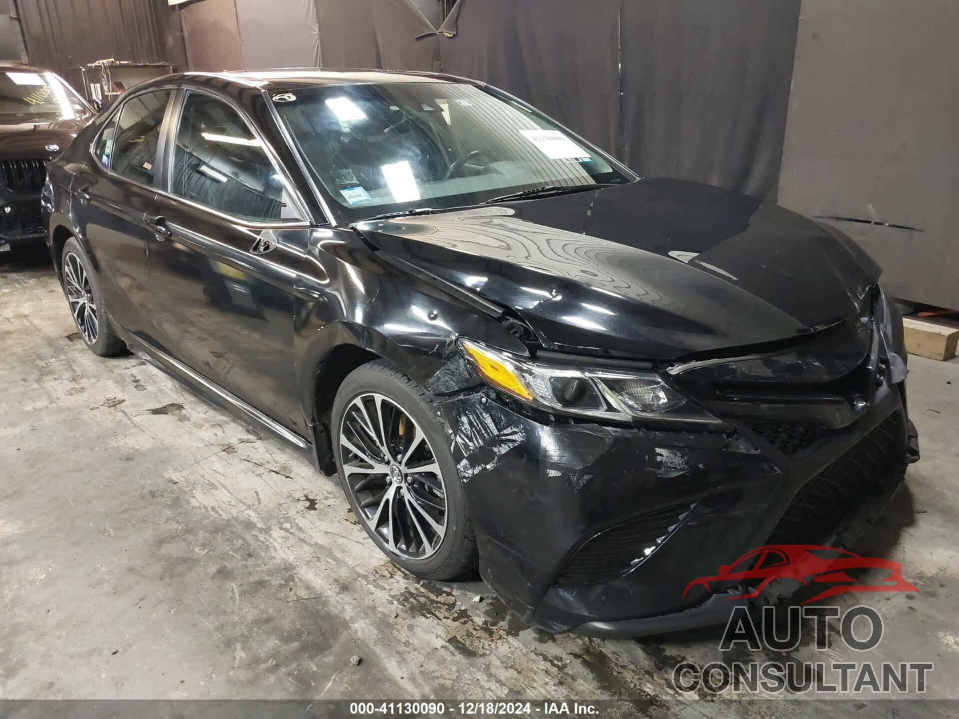 TOYOTA CAMRY 2018 - 4T1B11HKXJU553066