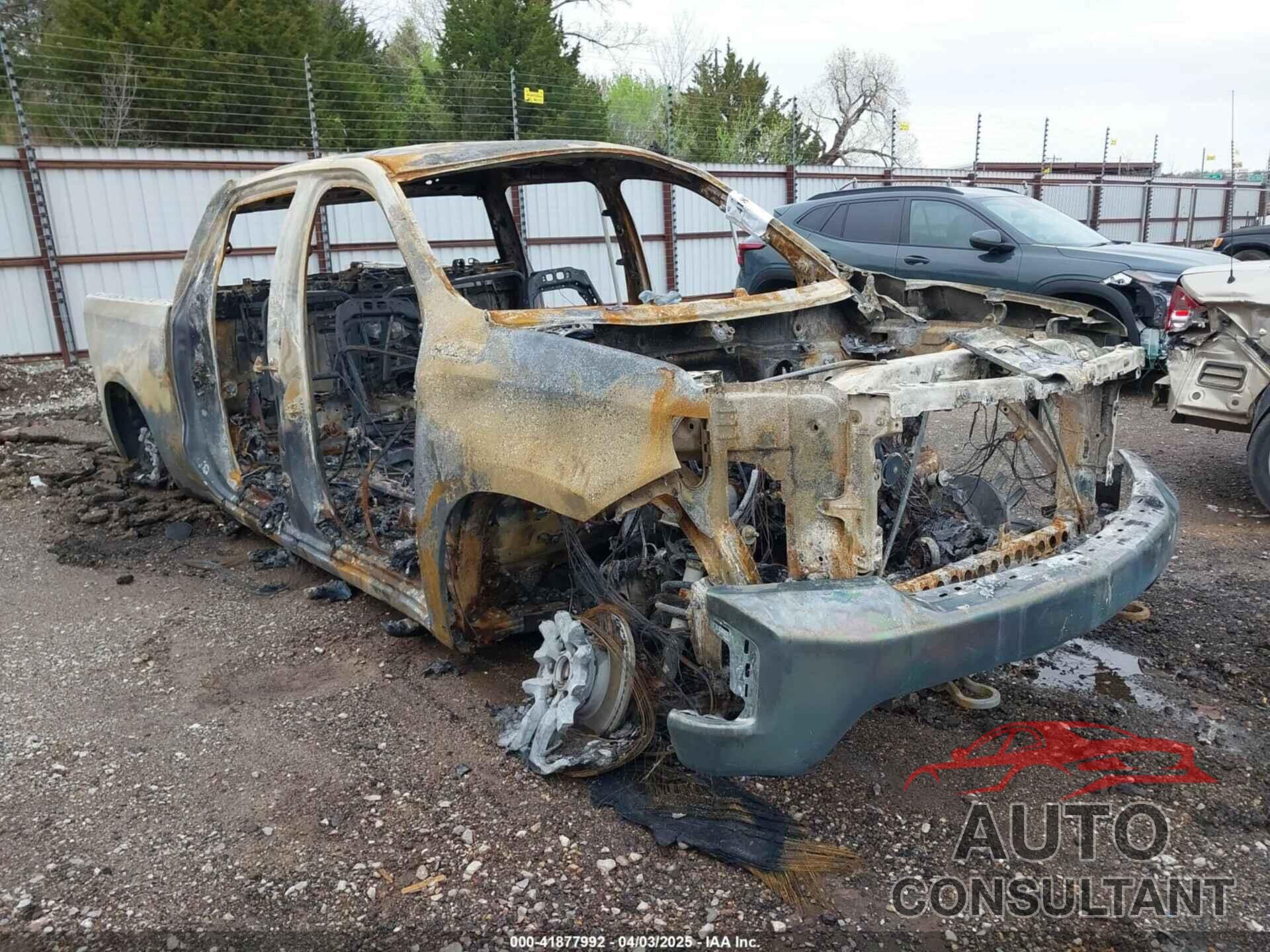 CHEVROLET SILVERADO 1500 2020 - 3GCUYDEDXLG247538
