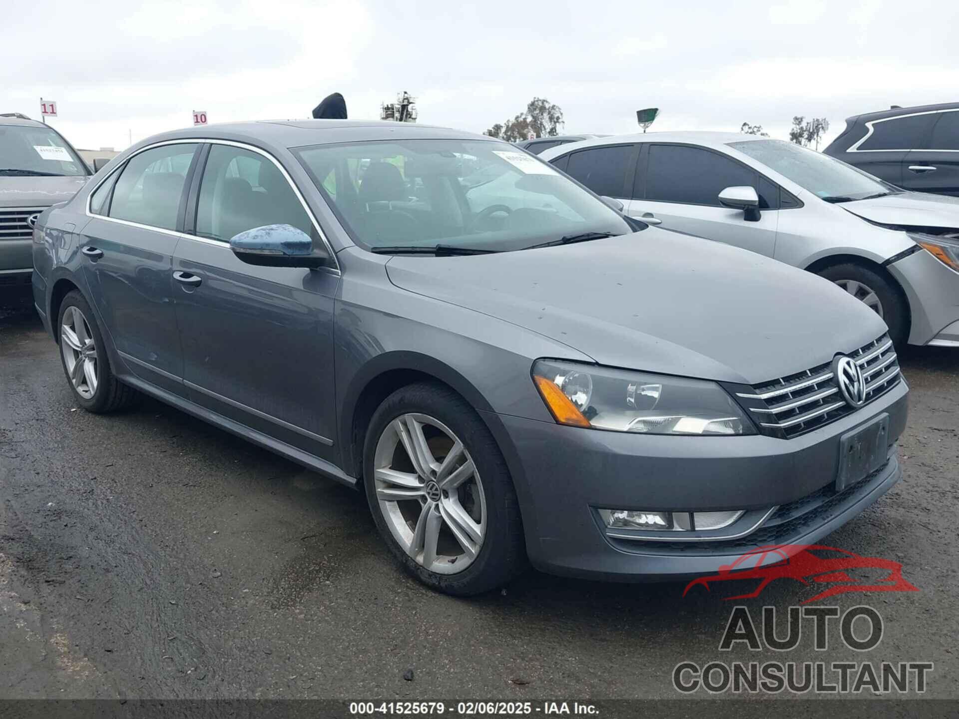 VOLKSWAGEN PASSAT 2012 - 1VWCN7A32CC068946