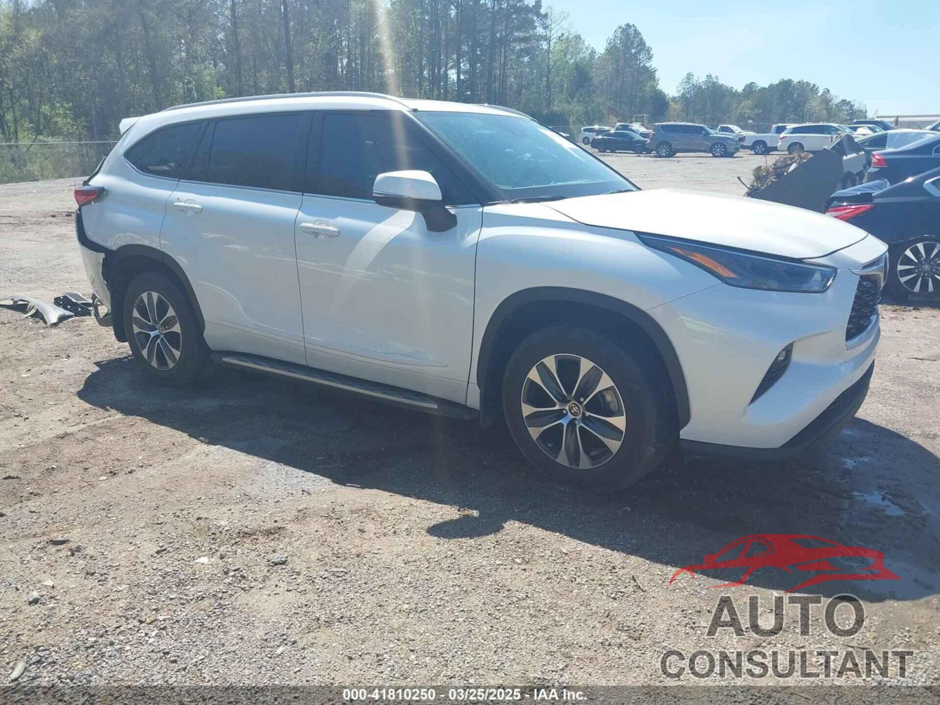 TOYOTA HIGHLANDER 2022 - 5TDGZRAH7NS559885