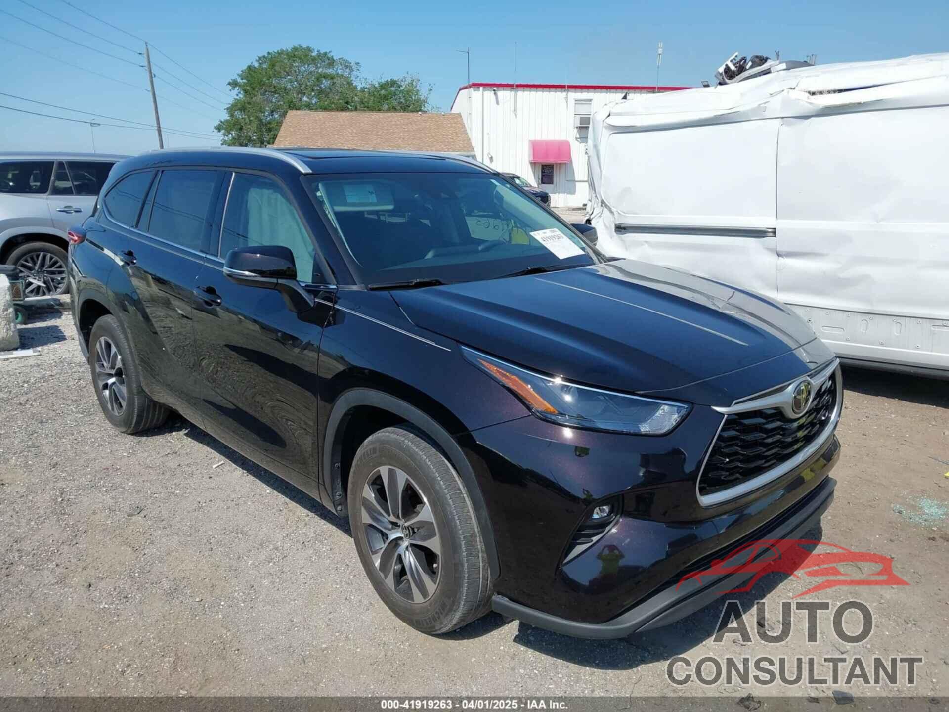 TOYOTA HIGHLANDER 2022 - 5TDGZRAH3NS125446