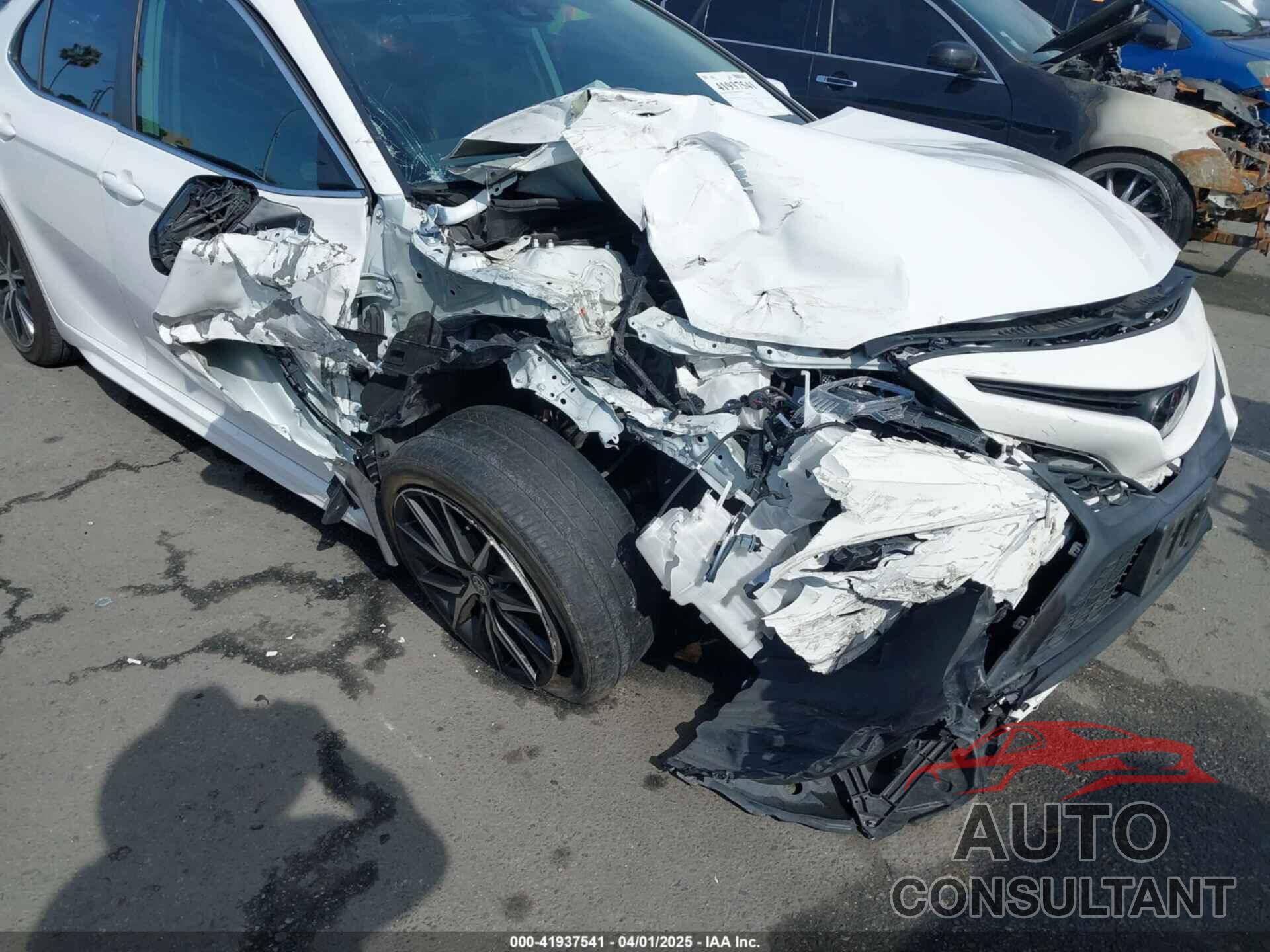 TOYOTA CAMRY 2022 - 4T1G11AKXNU070473