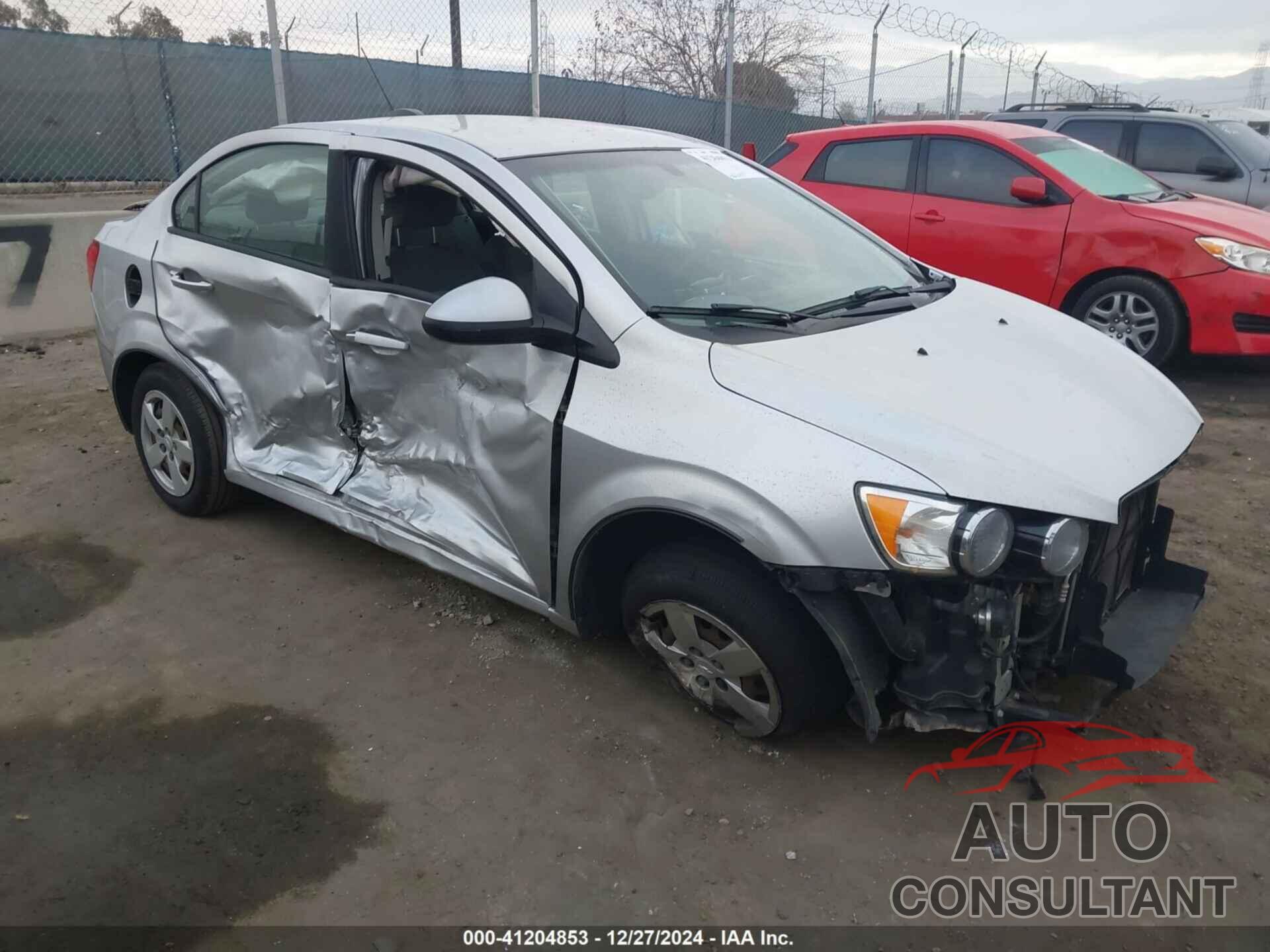 CHEVROLET SONIC 2015 - 1G1JA5SH7F4196420