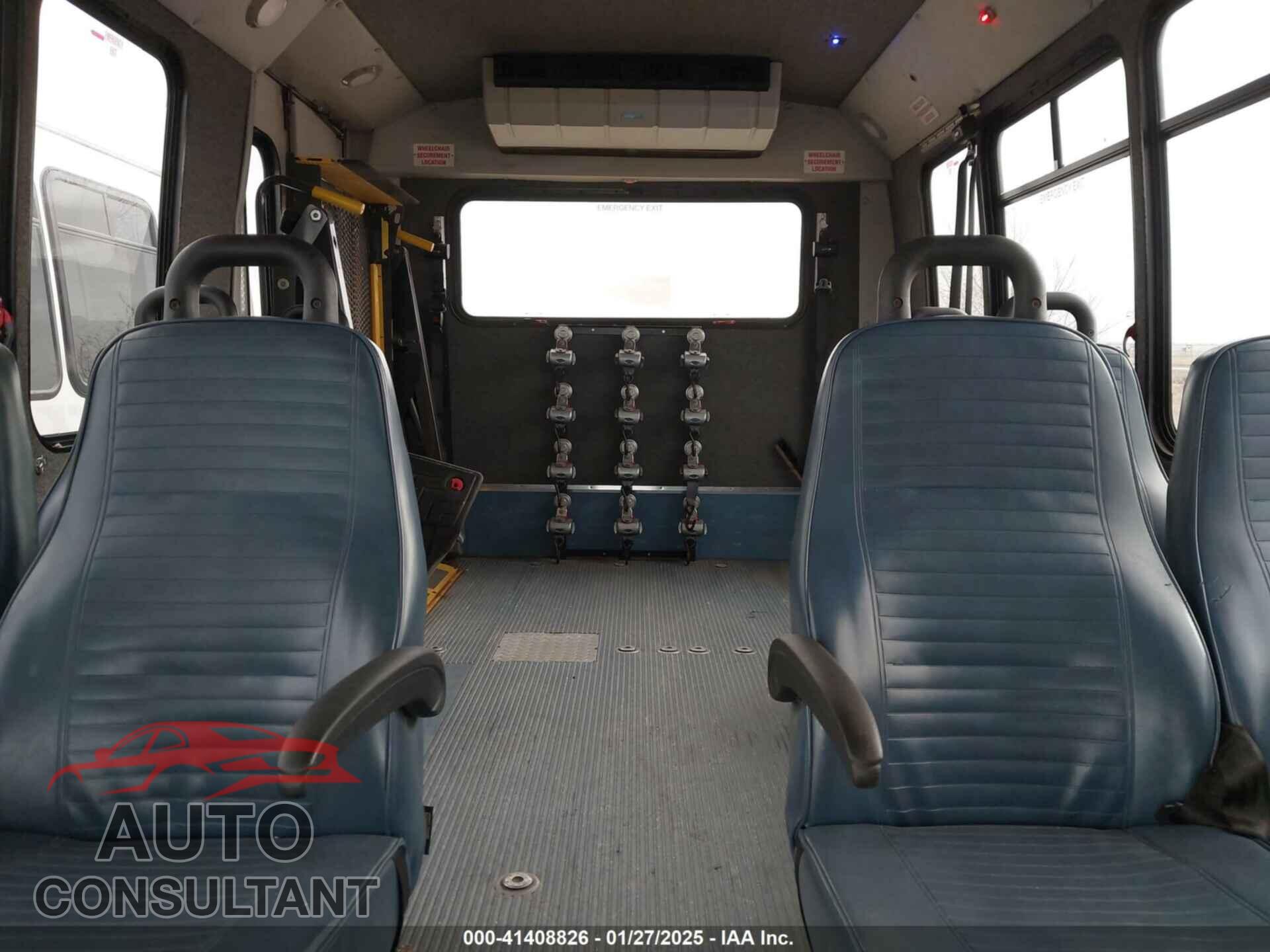 FORD E-450 CUTAWAY 2017 - 1FDFE4FS2HDC37813