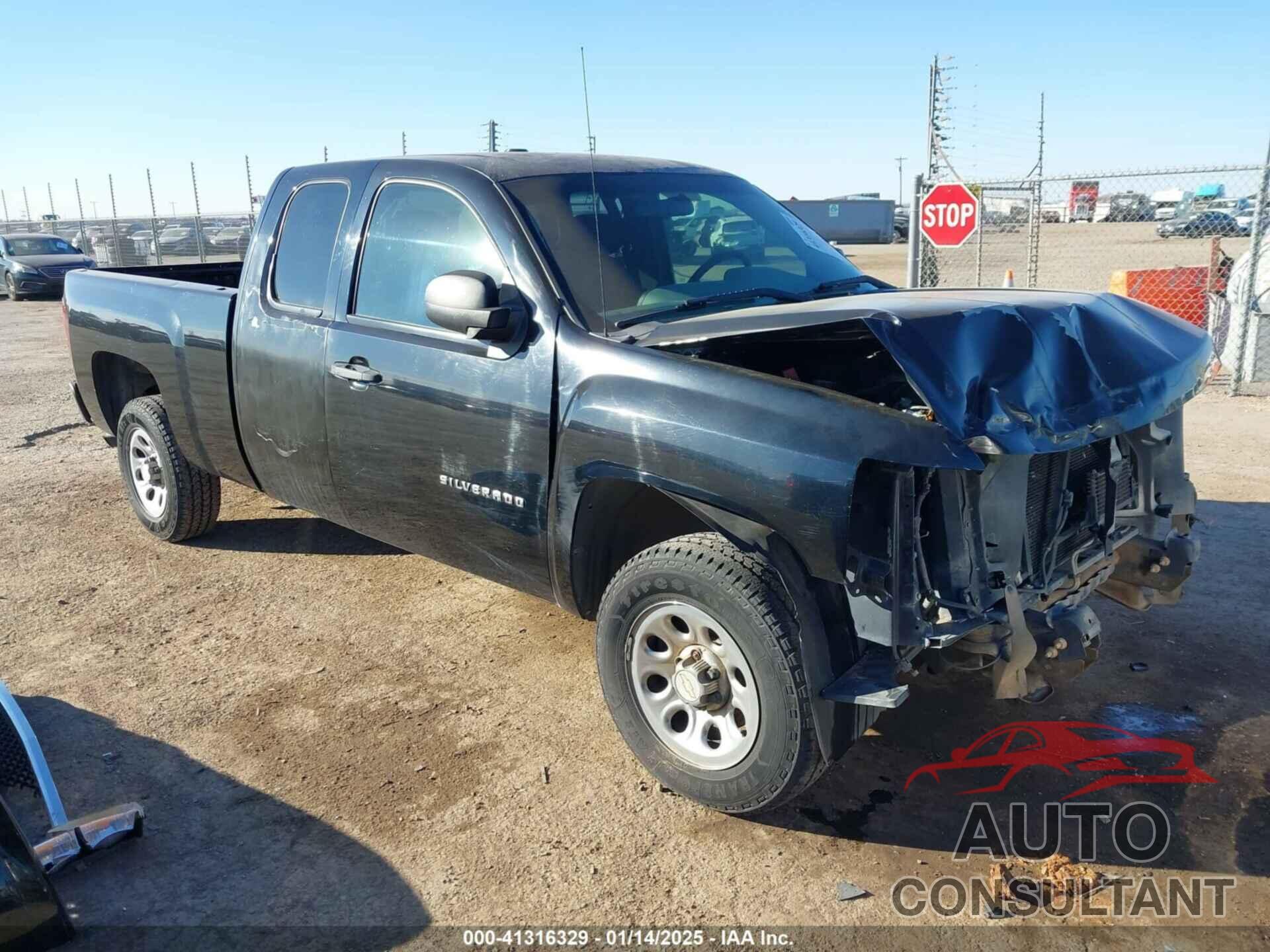 CHEVROLET SILVERADO 1500 2011 - 1GCRCREA7BZ374382