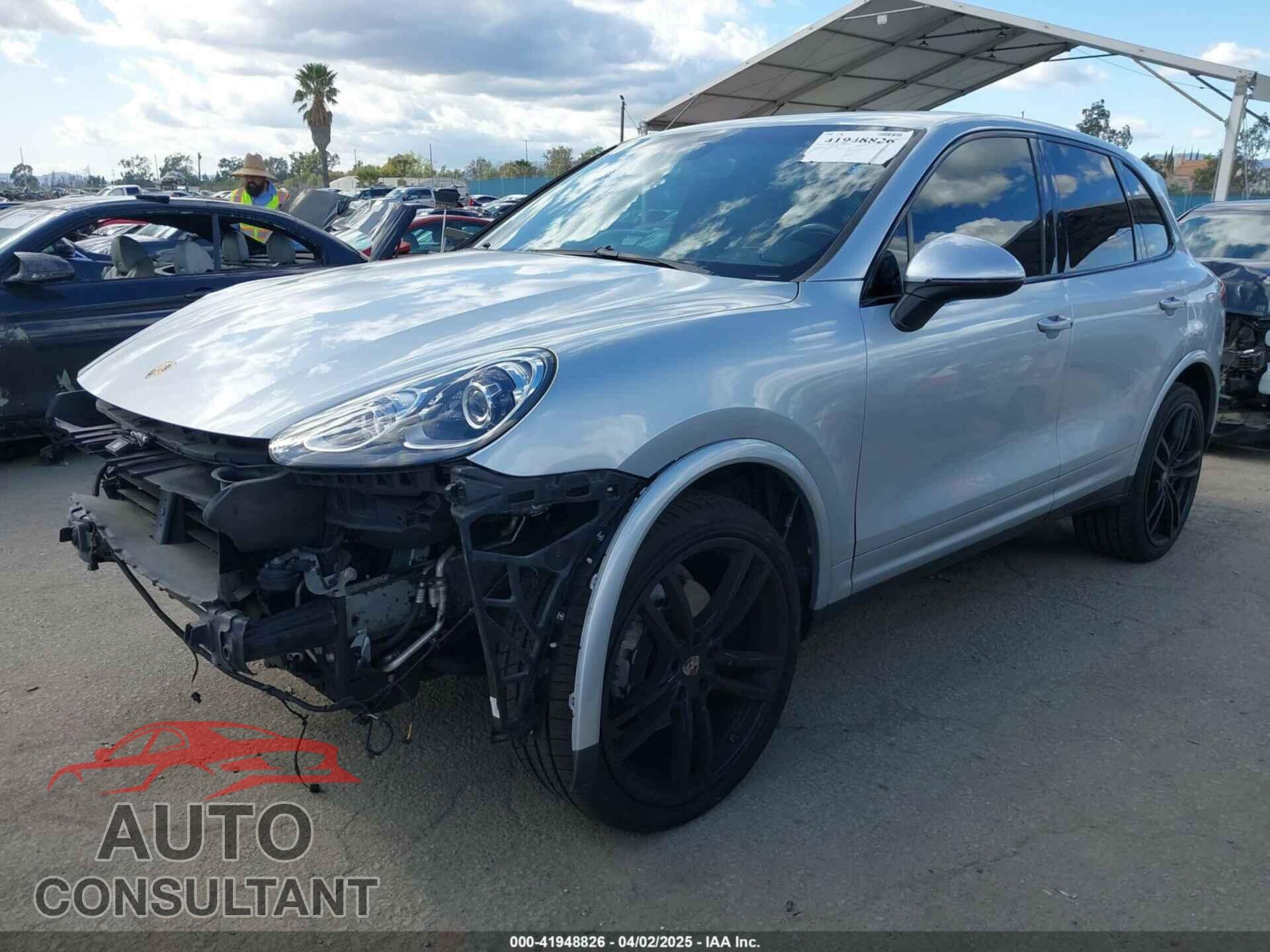 PORSCHE CAYENNE 2017 - WP1AA2A24HKA81452