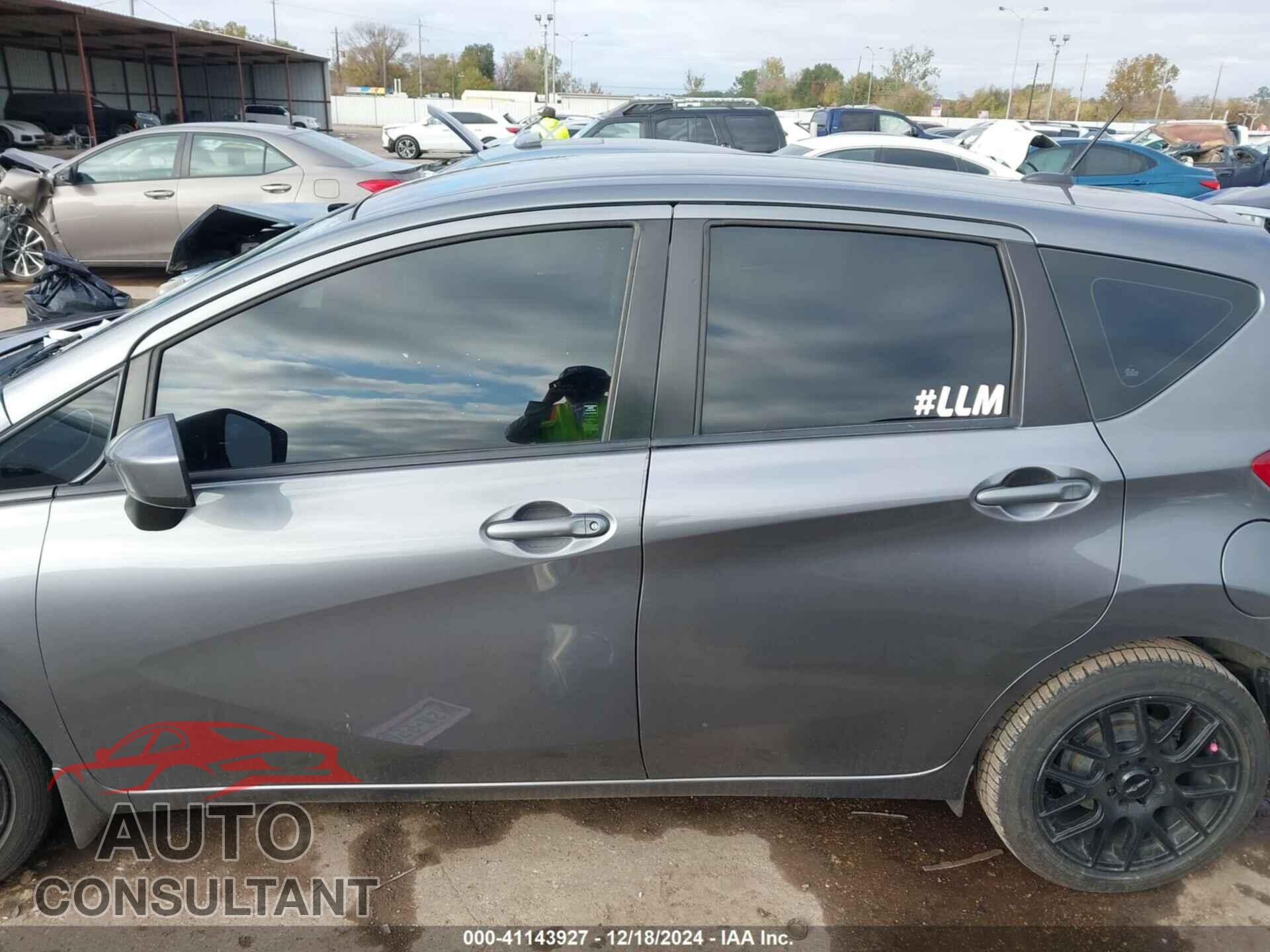 NISSAN VERSA NOTE 2017 - 3N1CE2CP6HL381034