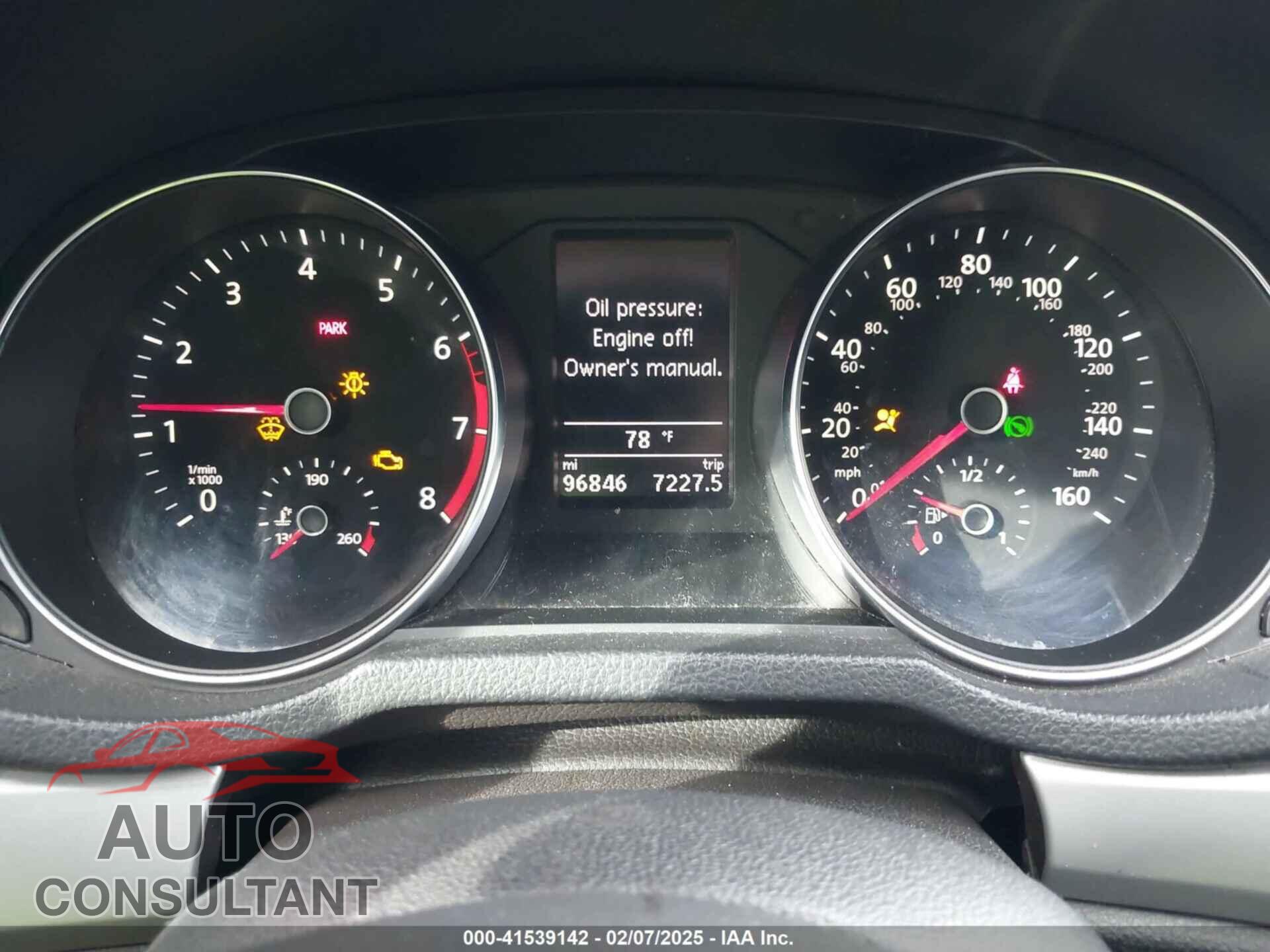 VOLKSWAGEN PASSAT 2016 - 1VWAT7A38GC042709