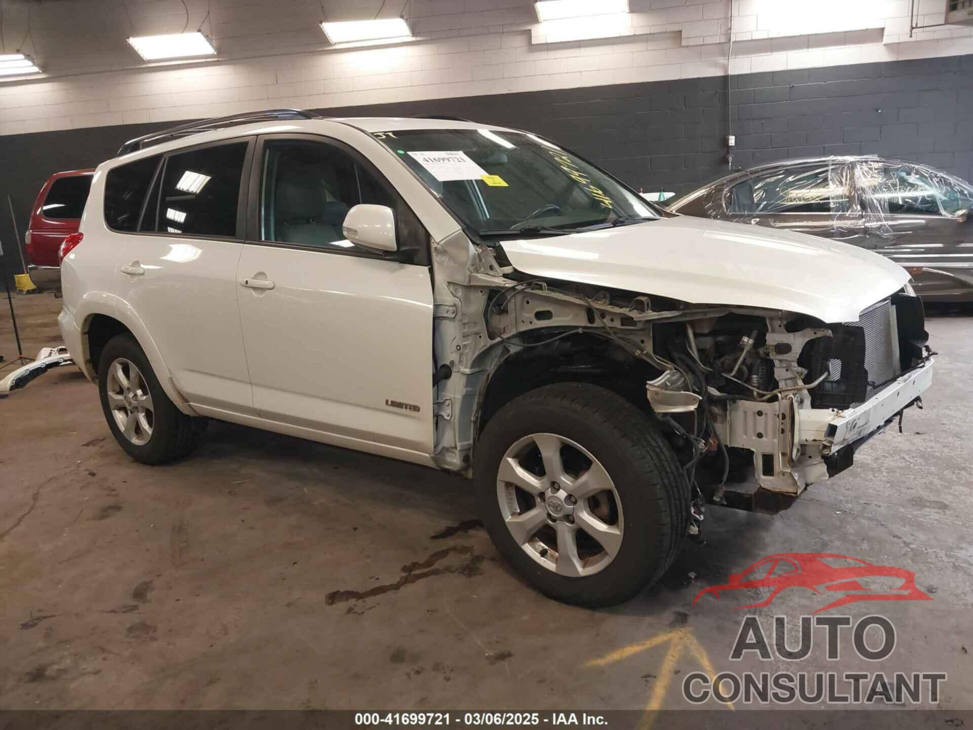 TOYOTA RAV4 2010 - JTMDF4DV3A5028618