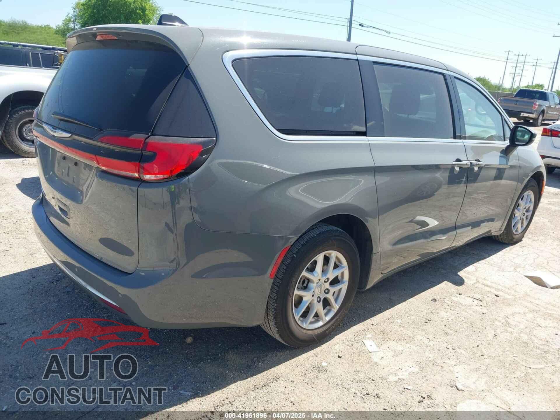 CHRYSLER PACIFICA 2023 - 2C4RC1BG7PR607110