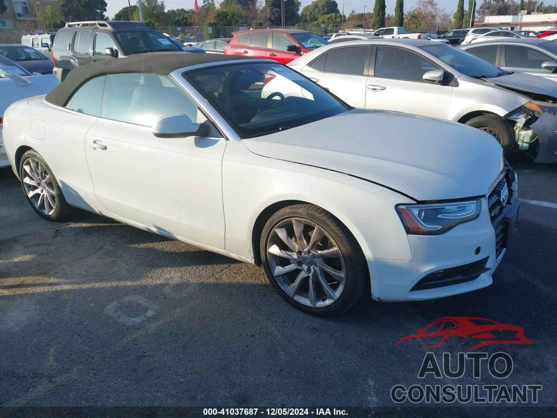 AUDI A5 2013 - WAULFAFH7DN008939