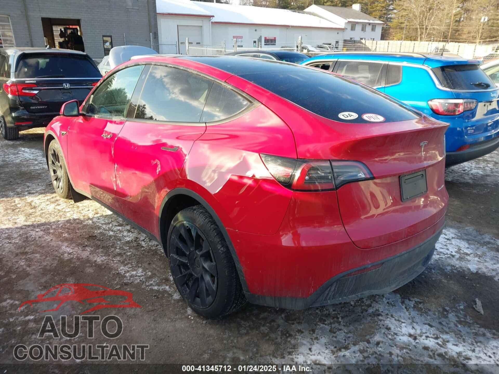 TESLA MODEL Y 2023 - 7SAYGAEE8PF587474